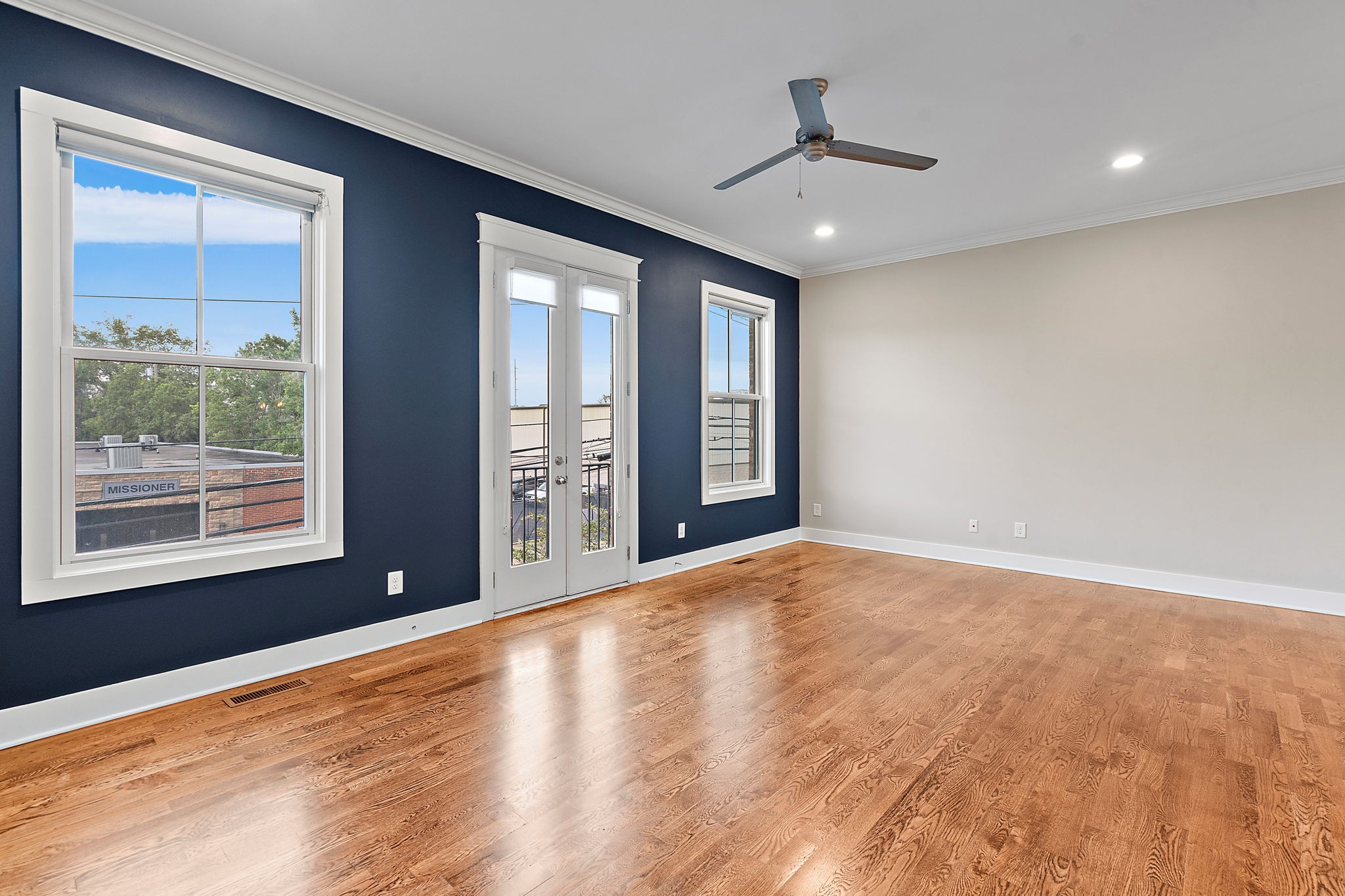 1313 5th Ave, N Unit: 3