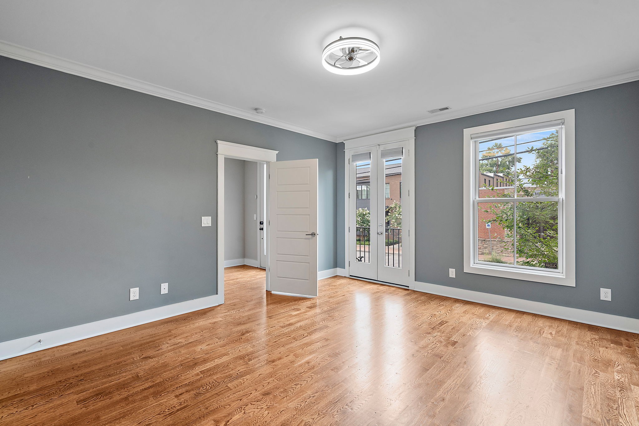 1313 5th Ave, N Unit: 3