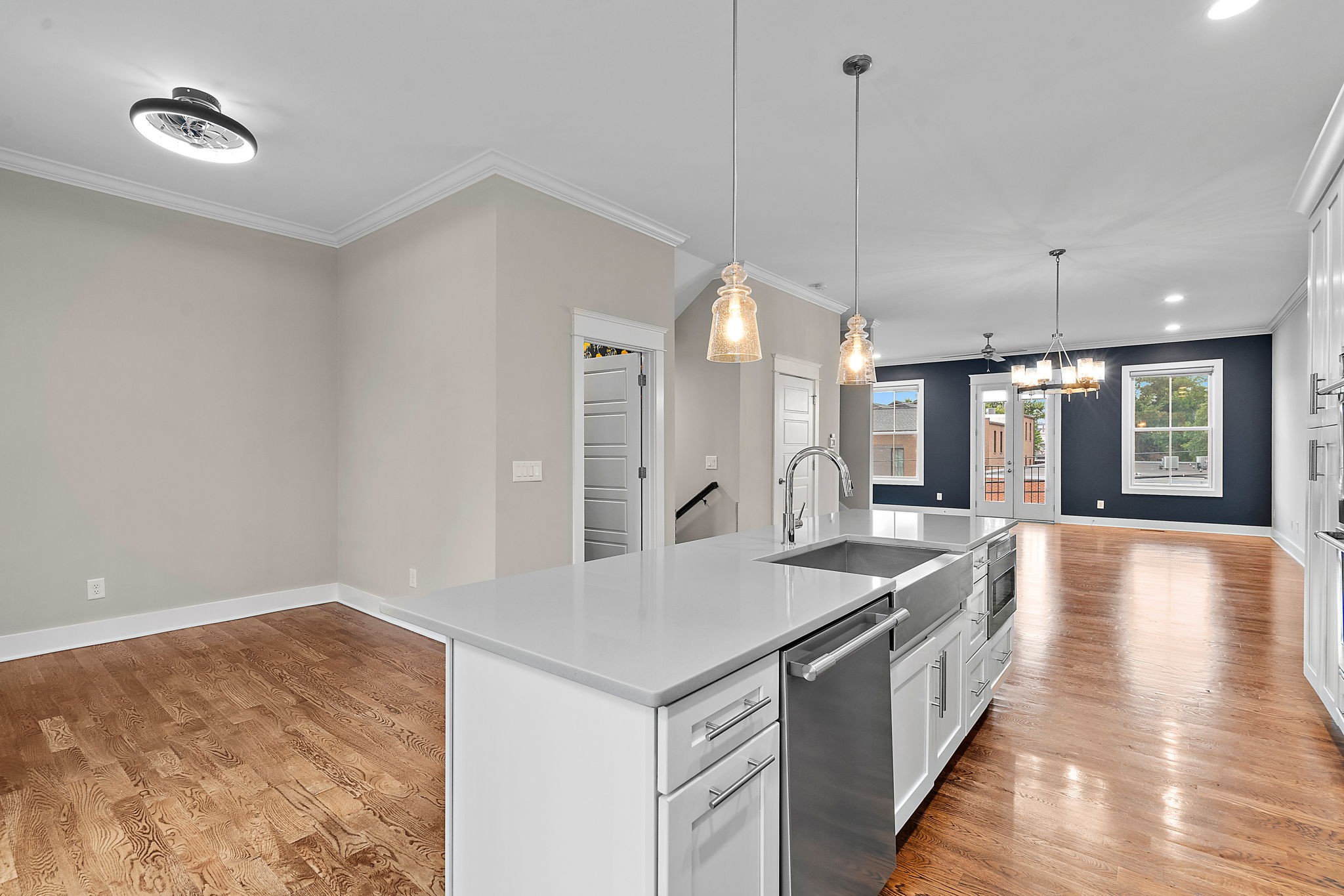 1313 5th Ave, N Unit: 3