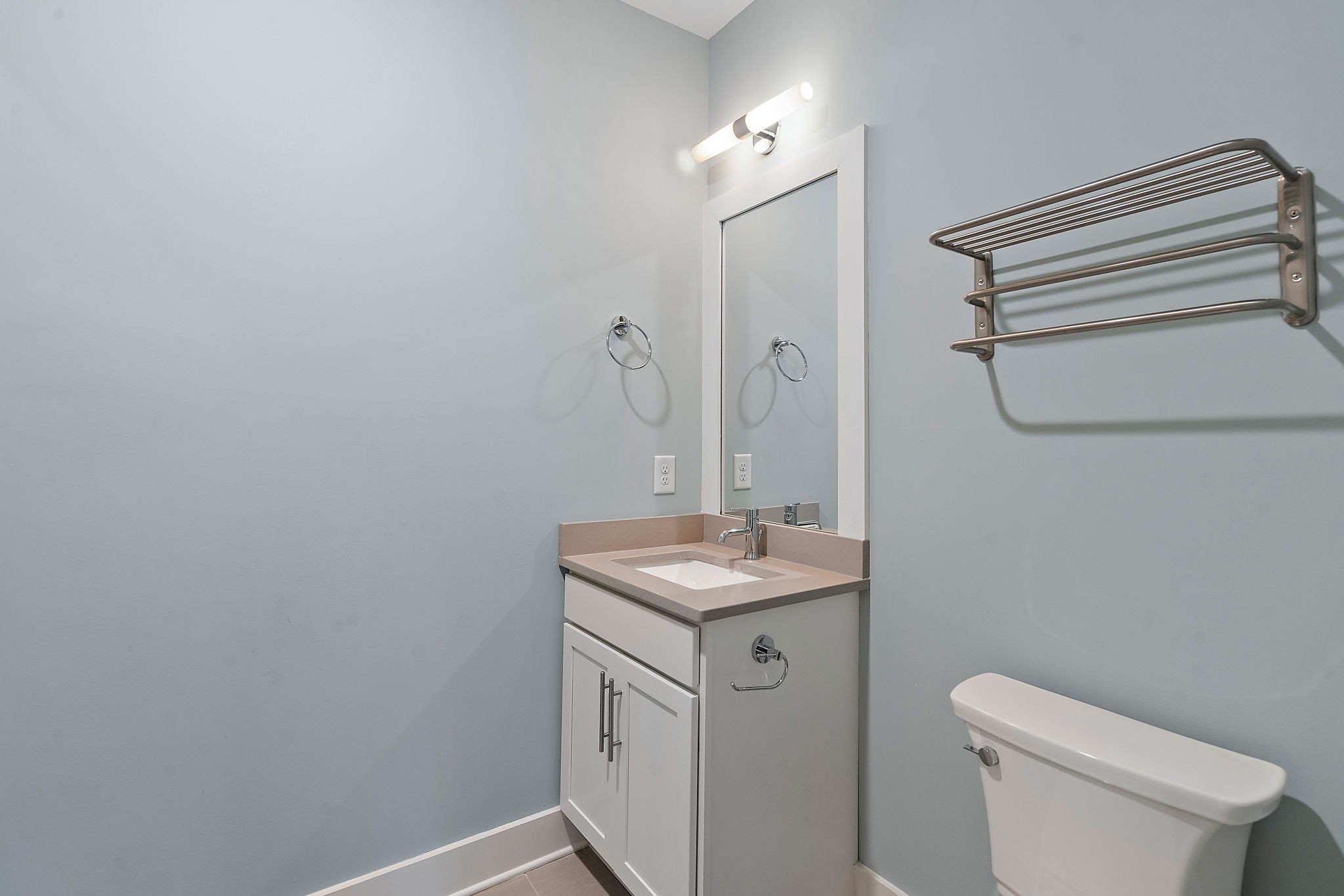 1313 5th Ave, N Unit: 3