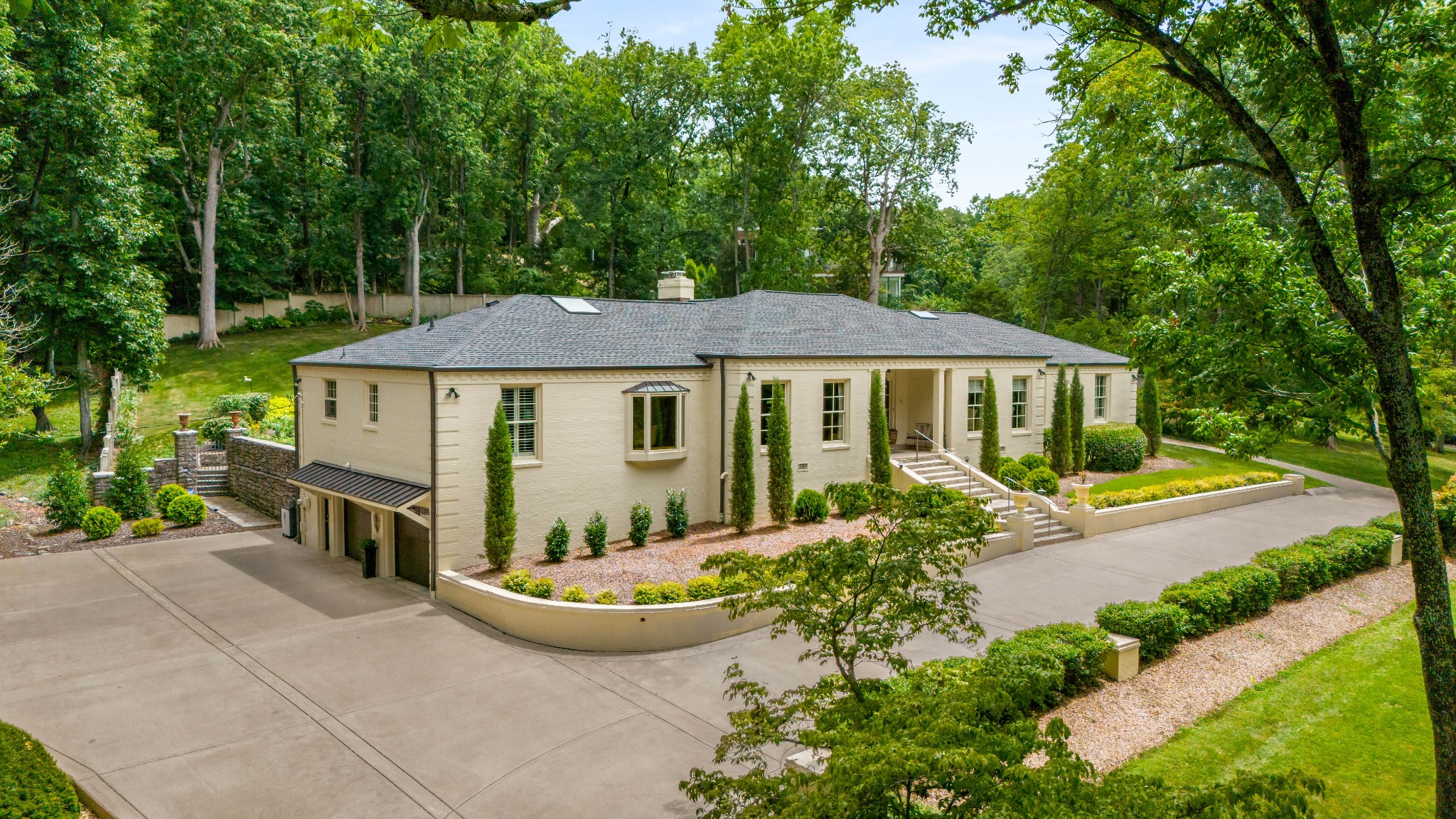 1110 Crater Hill Dr