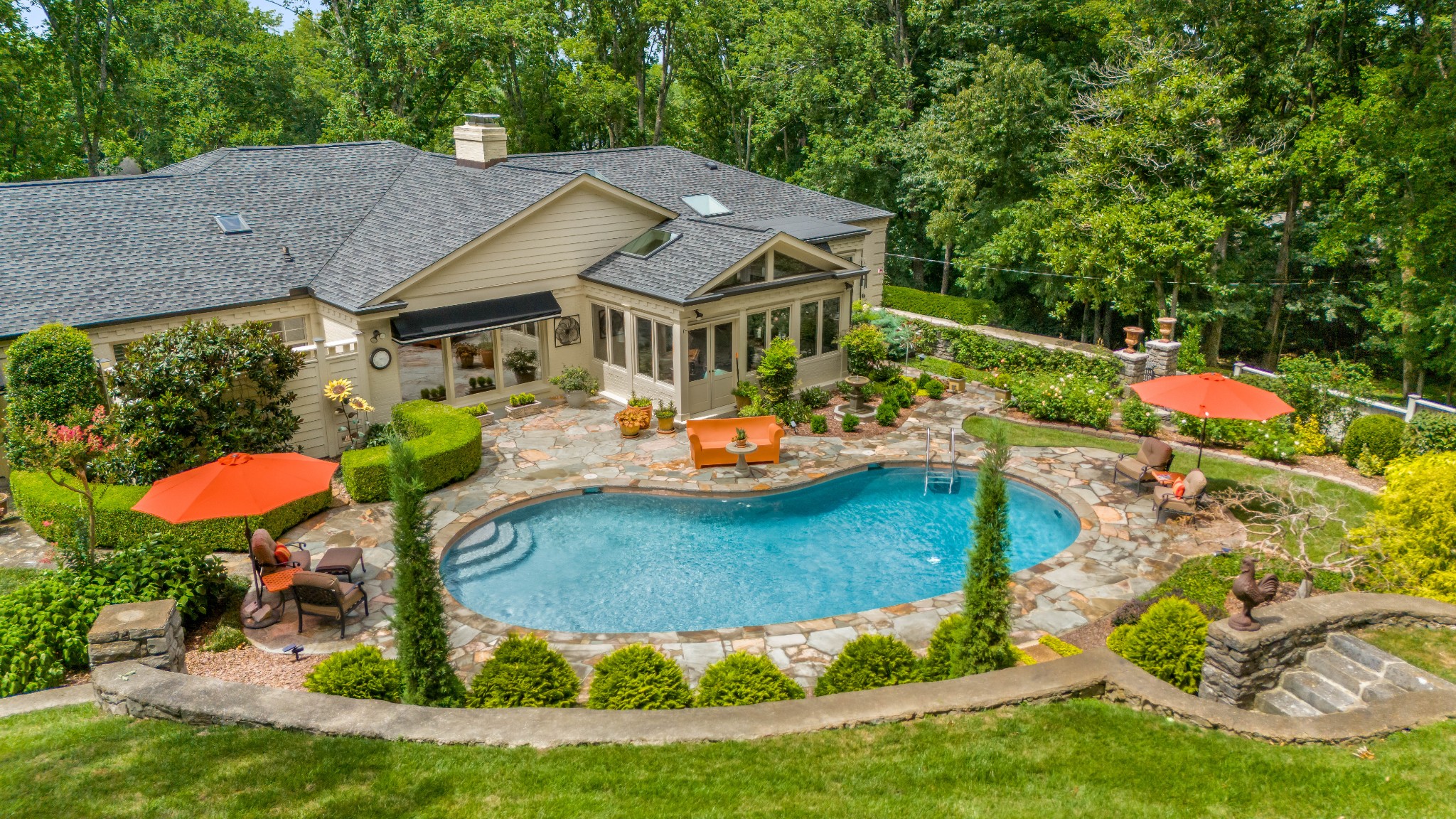 1110 Crater Hill Dr