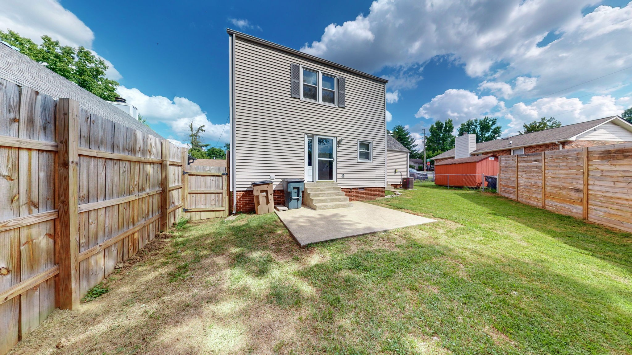 2104 Farley Pl