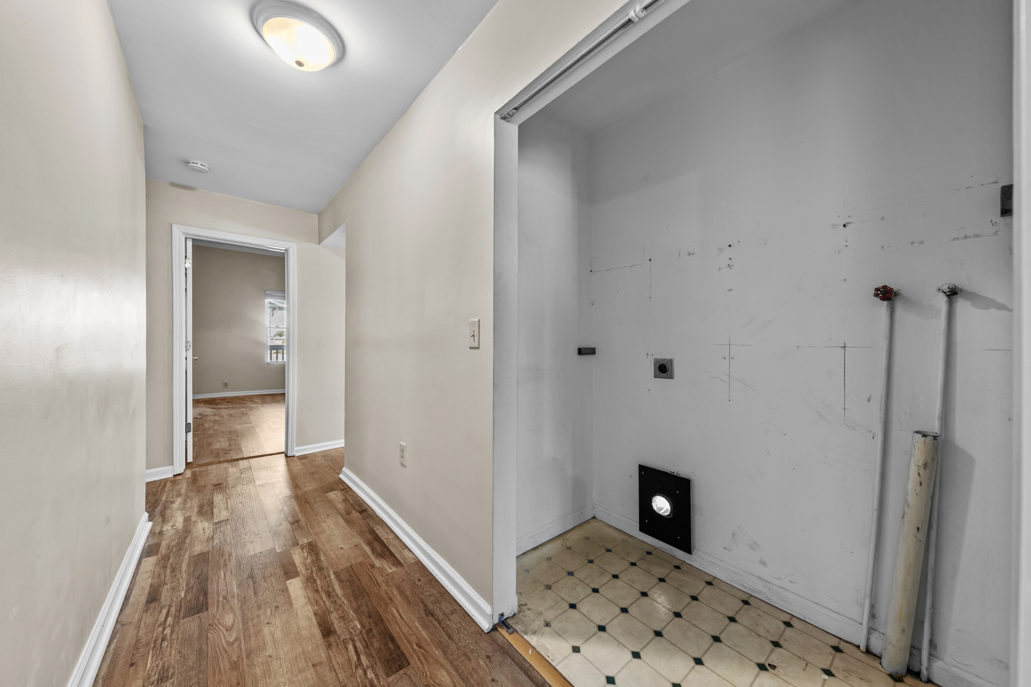 114 Oak St