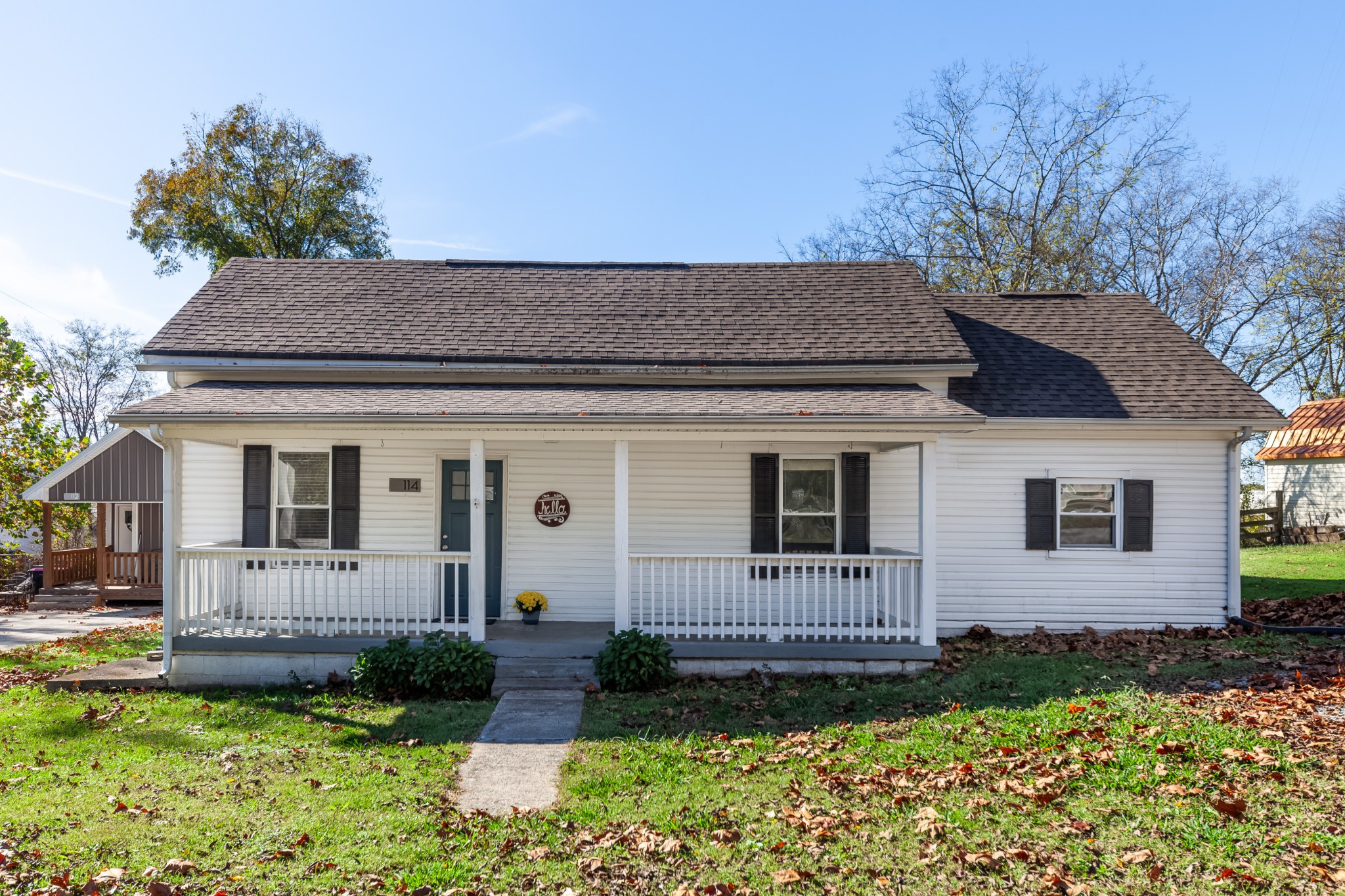 114 Oak St