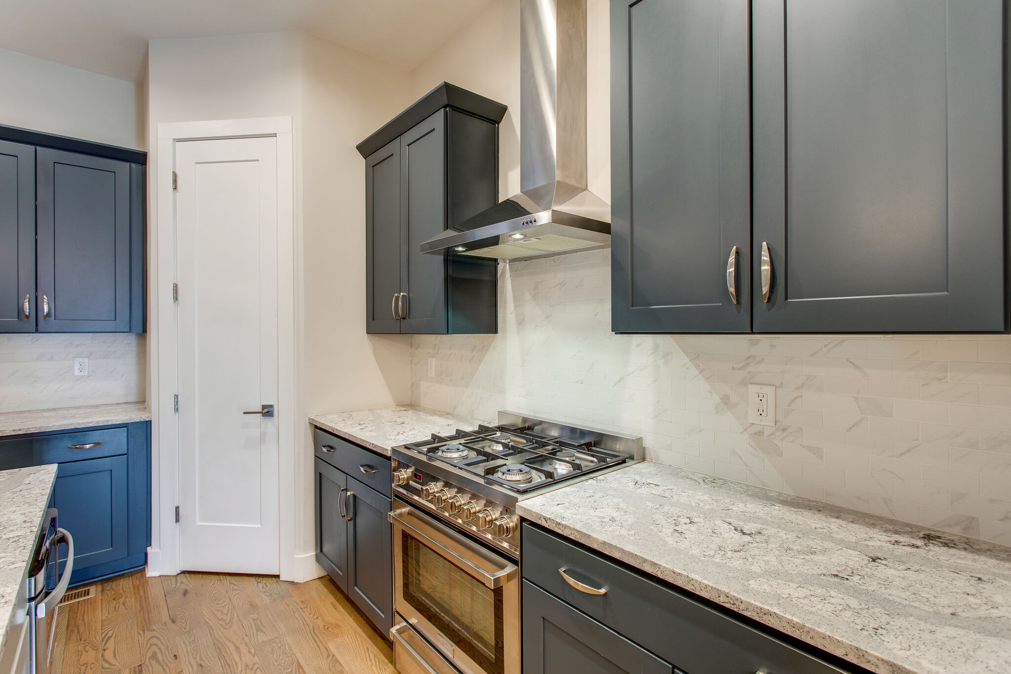 1410 Edgehill Ave Unit: A