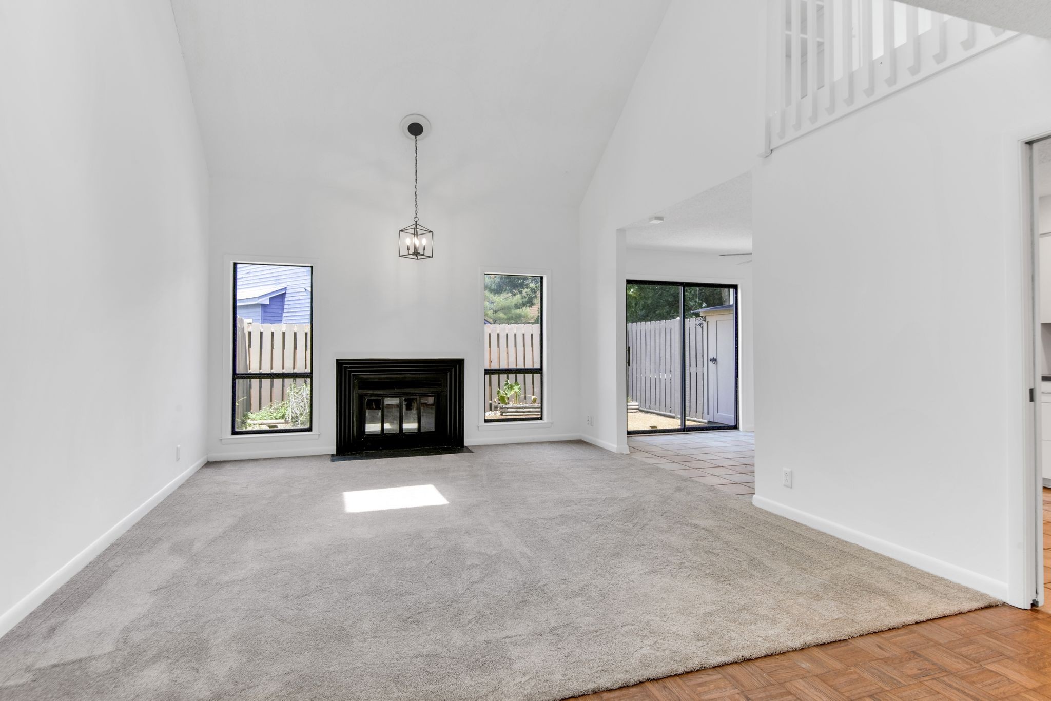 615 Barlin Dr