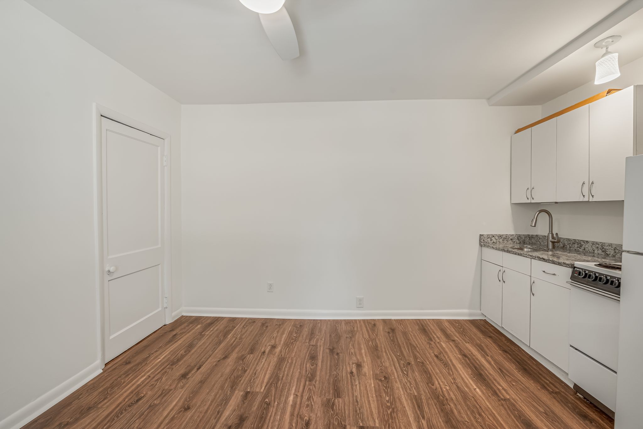 3735 Central Ave Unit: B1