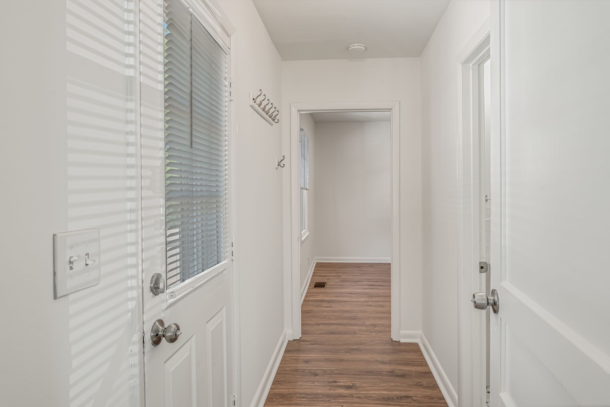 3735 Central Ave Unit: B1