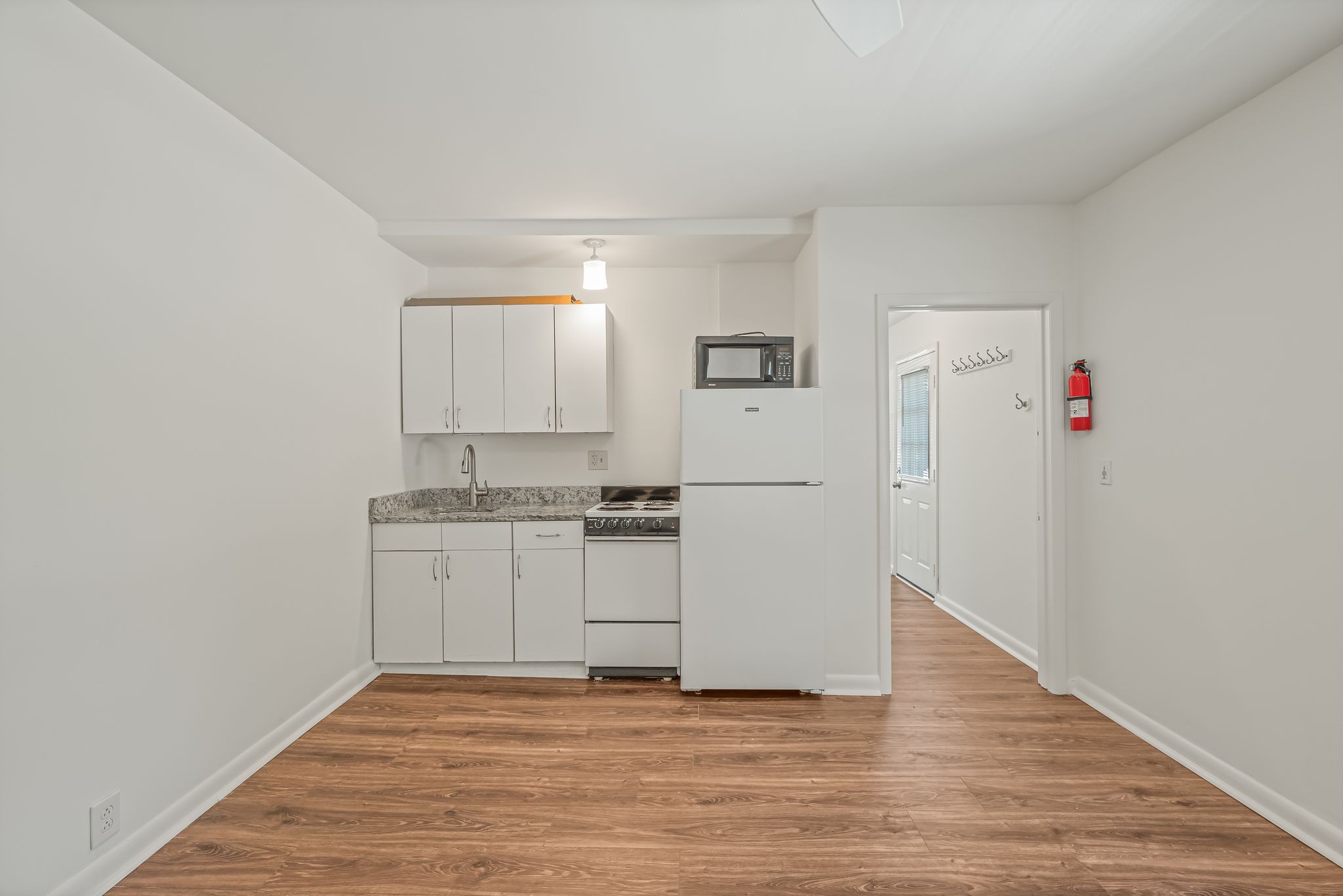 3735 Central Ave Unit: B1