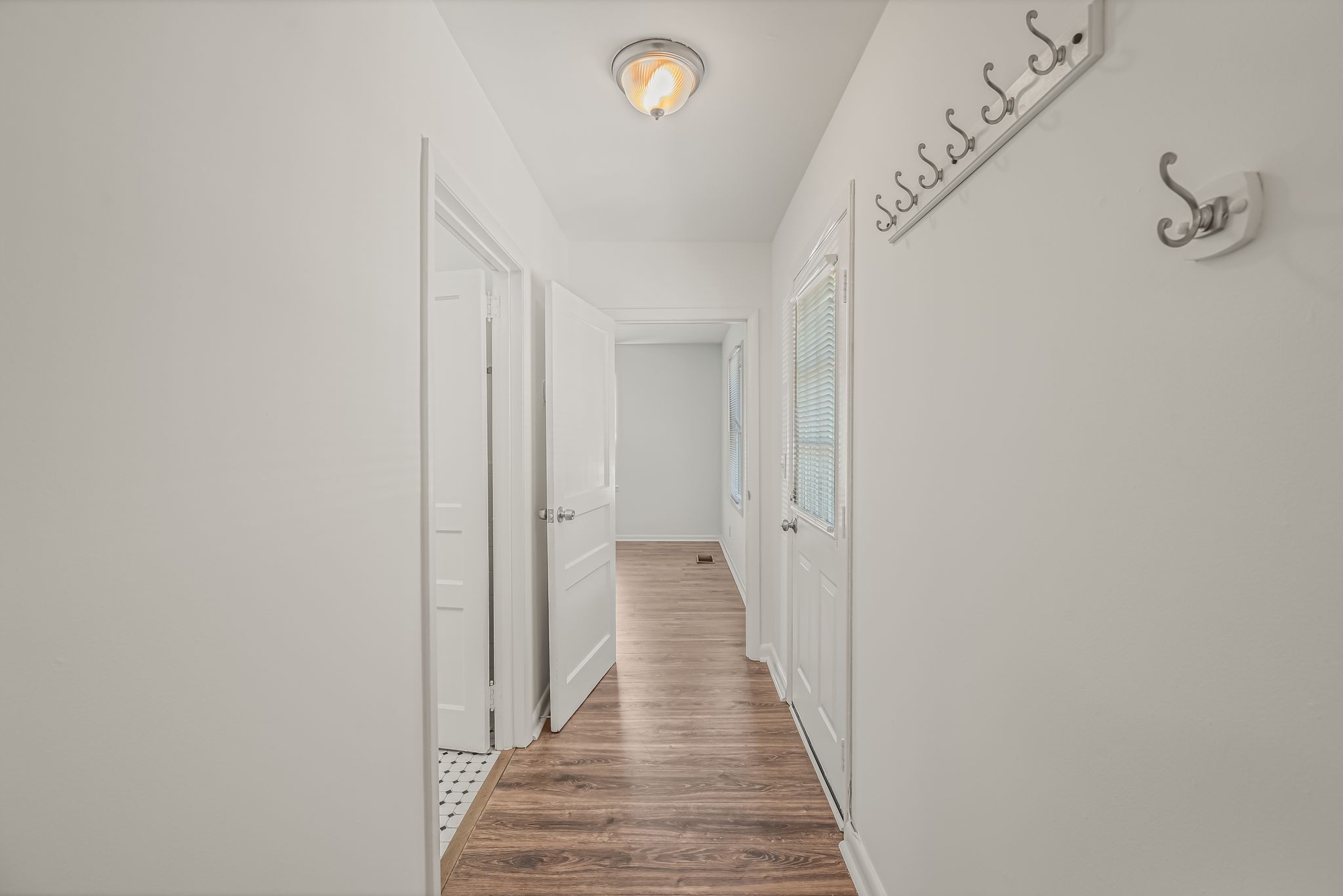 3735 Central Ave Unit: B1