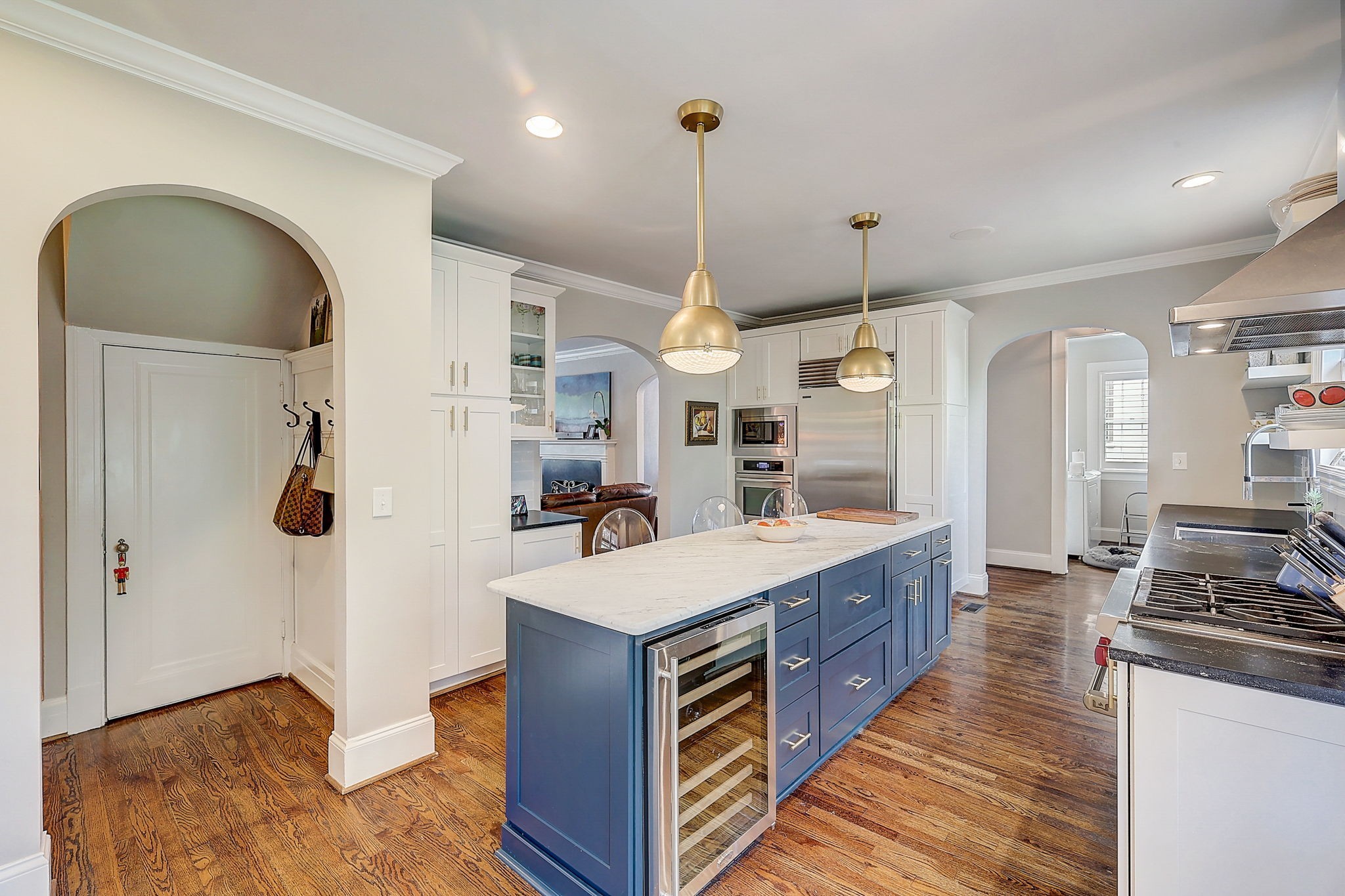 219 Lauderdale Rd
