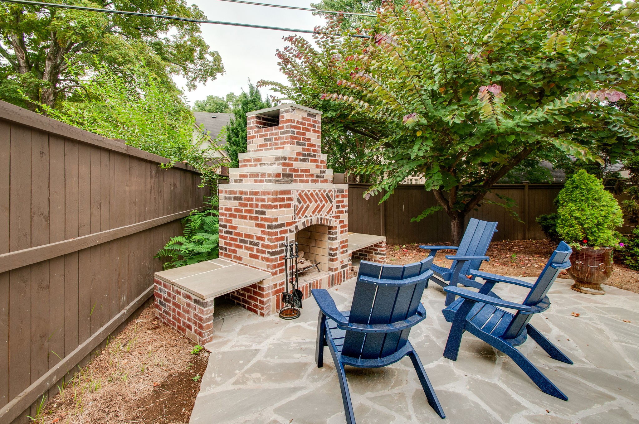 219 Lauderdale Rd