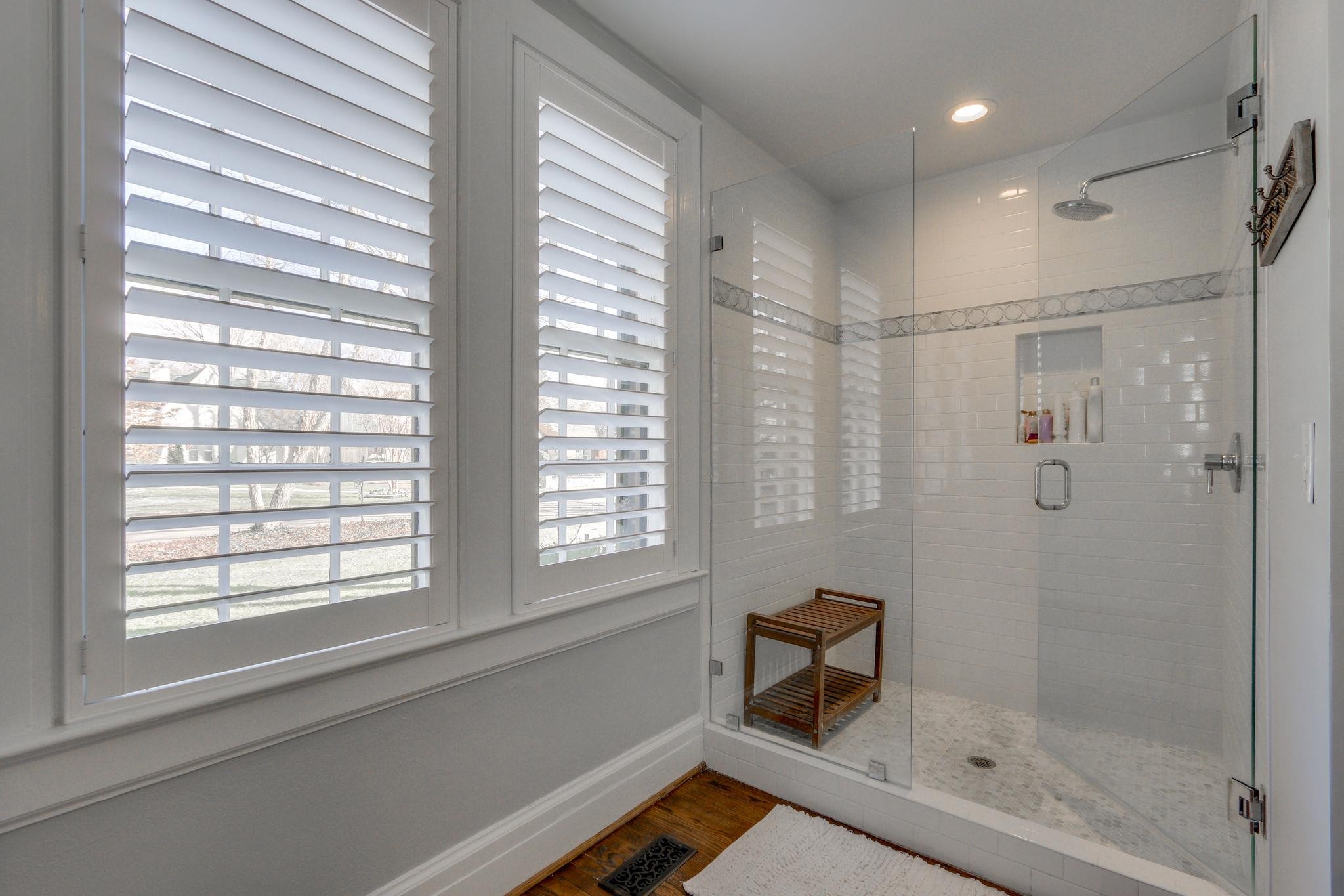 219 Lauderdale Rd
