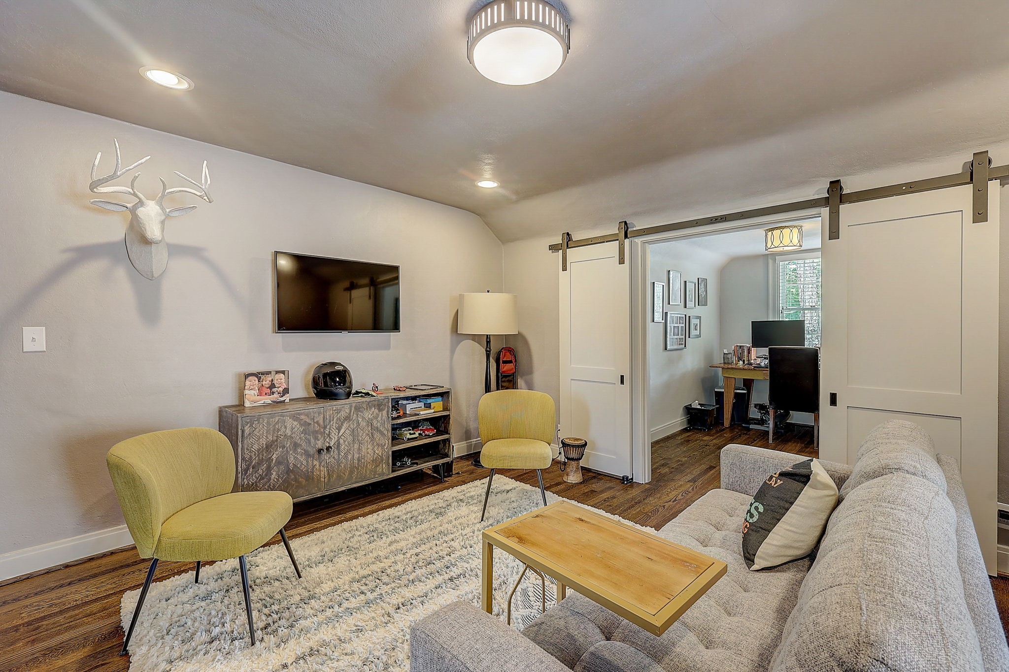 219 Lauderdale Rd
