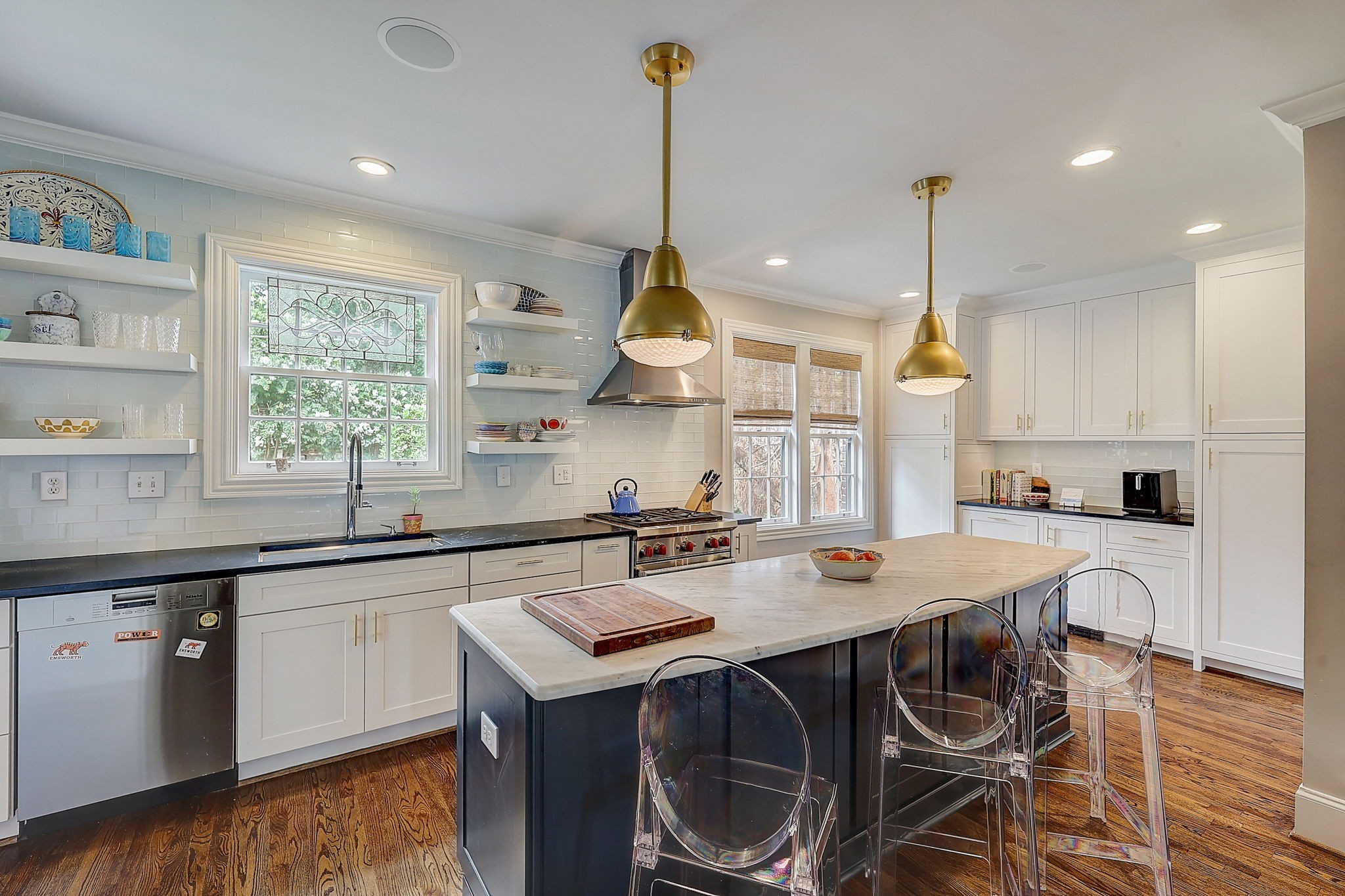 219 Lauderdale Rd