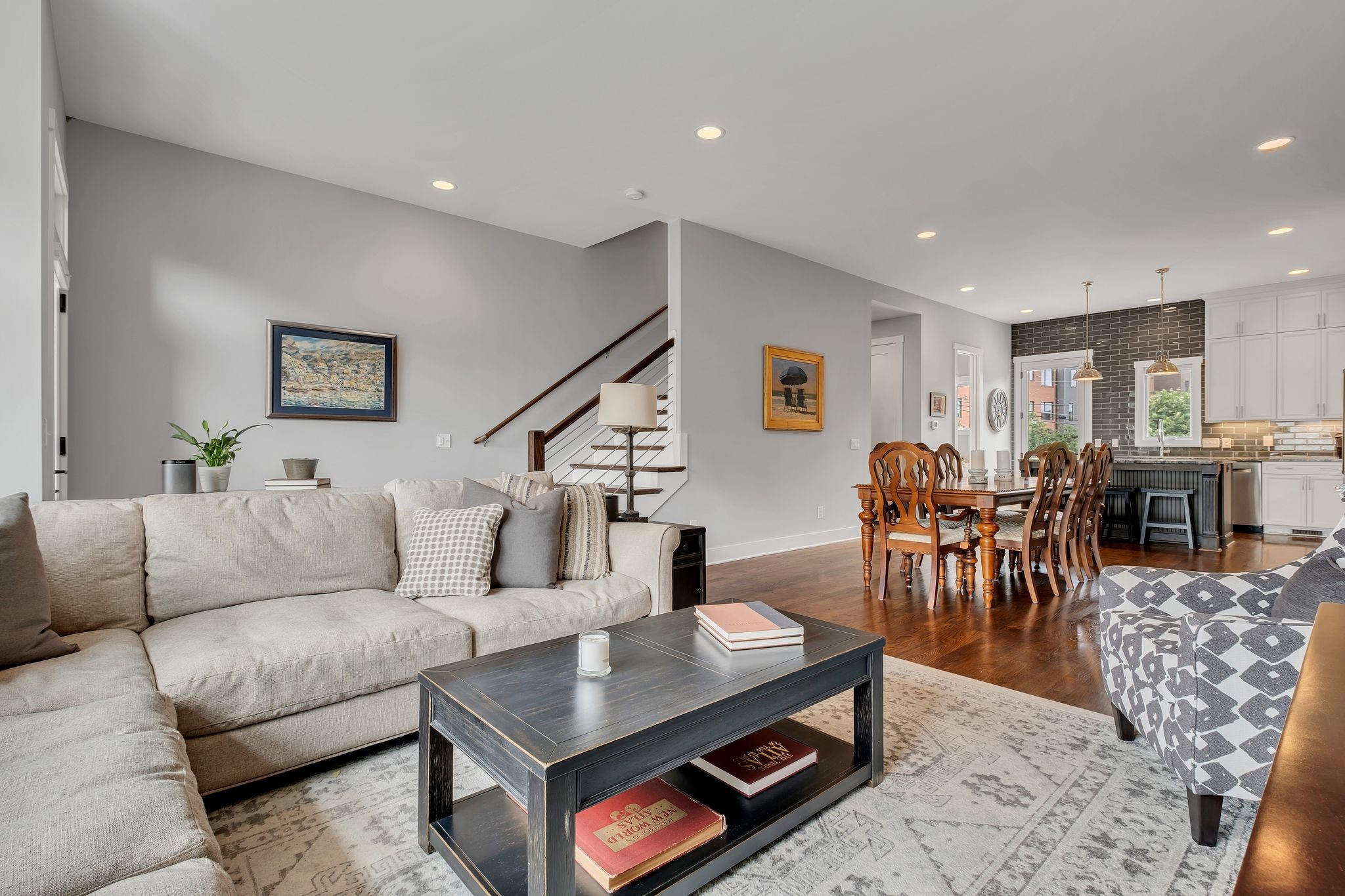 426 Van Buren St