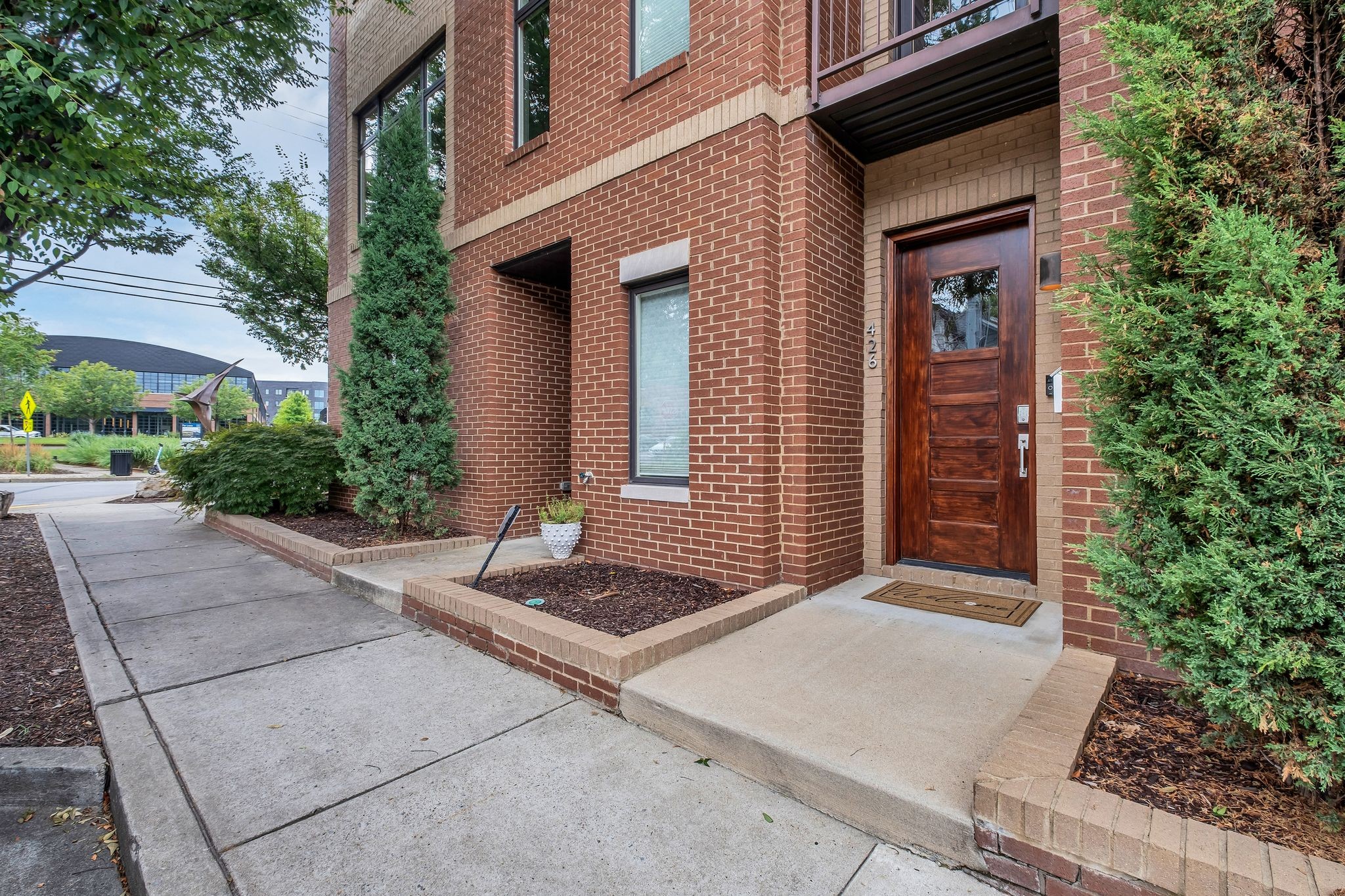 426 Van Buren St