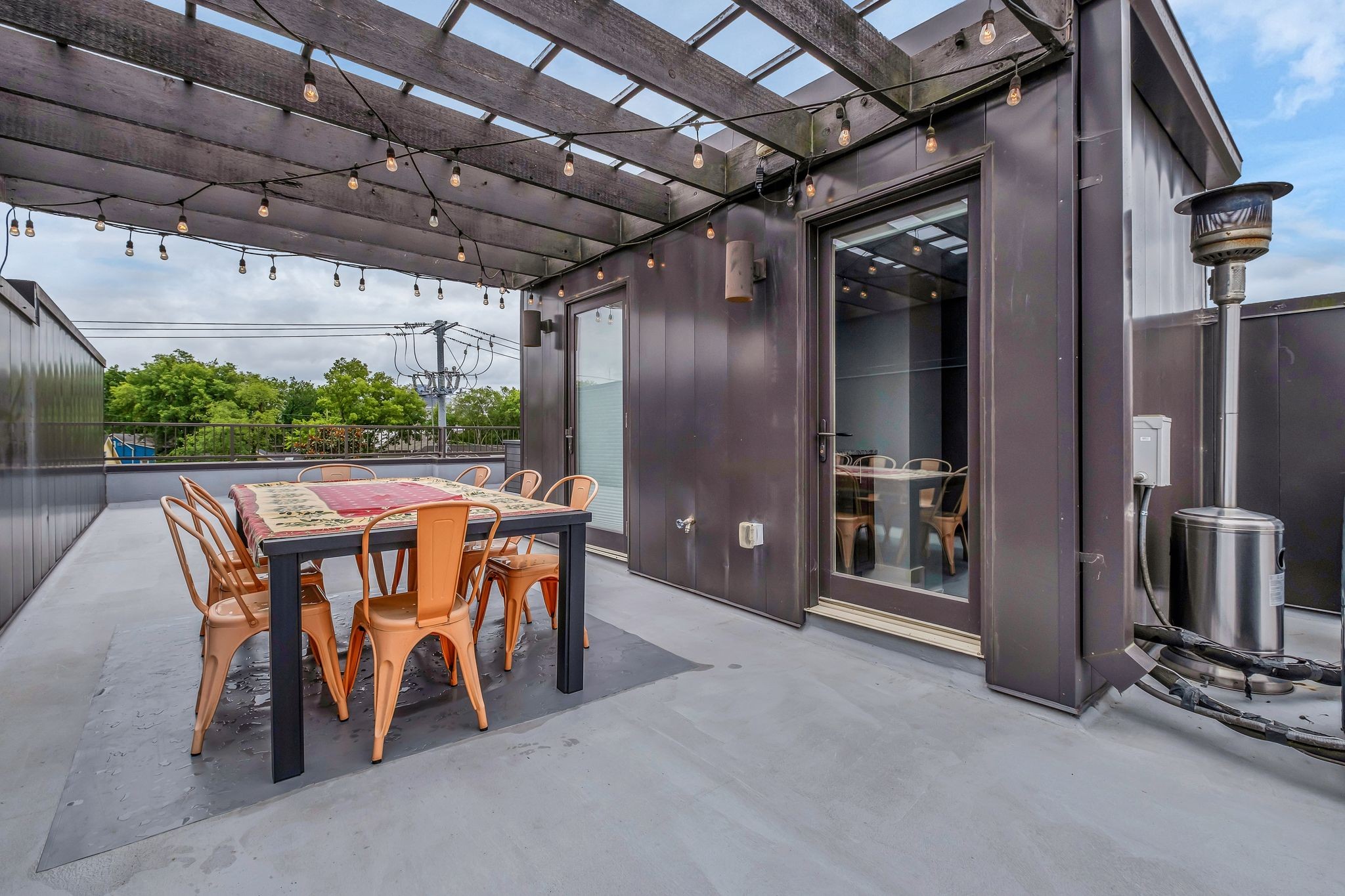 426 Van Buren St