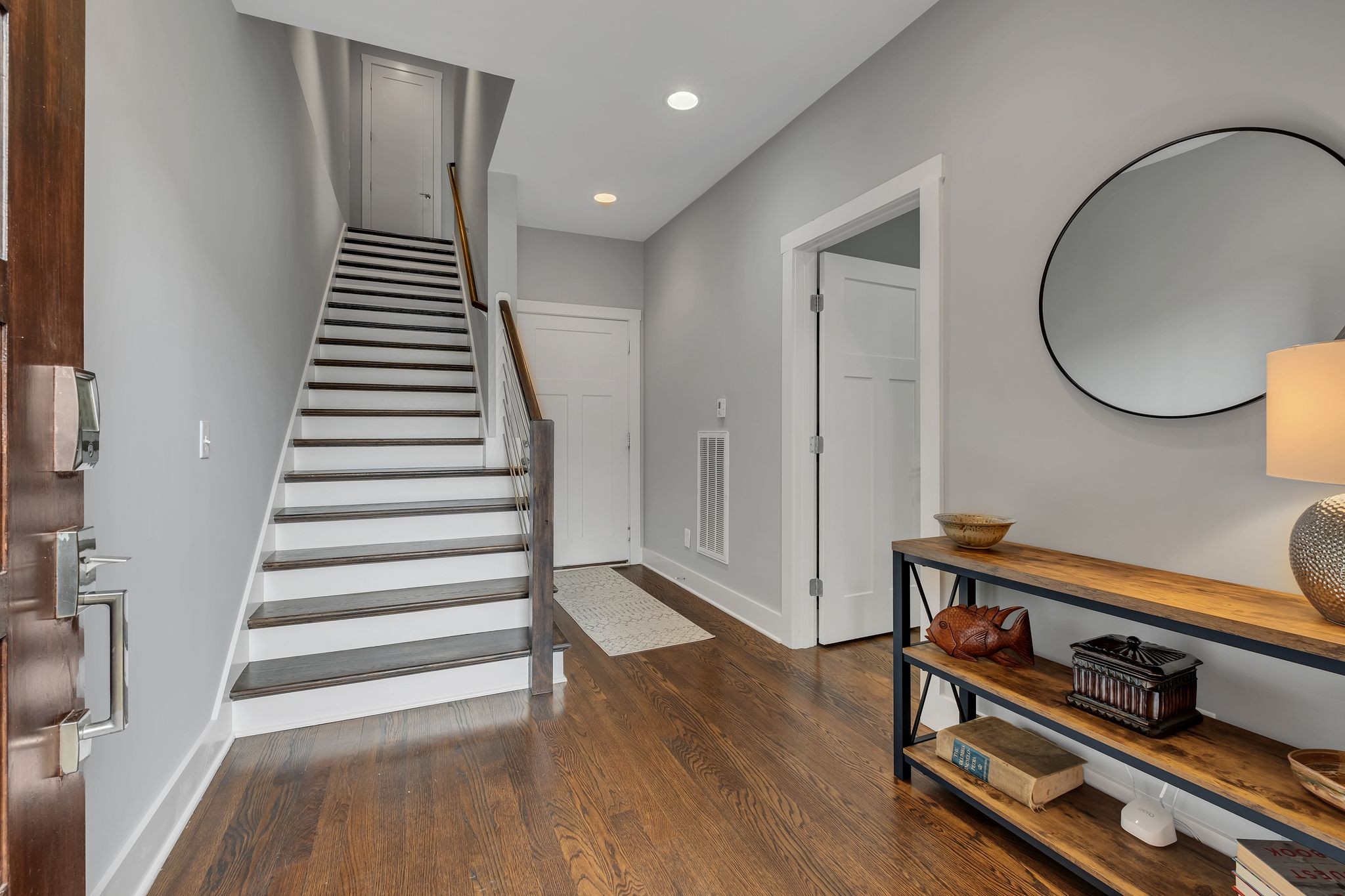426 Van Buren St