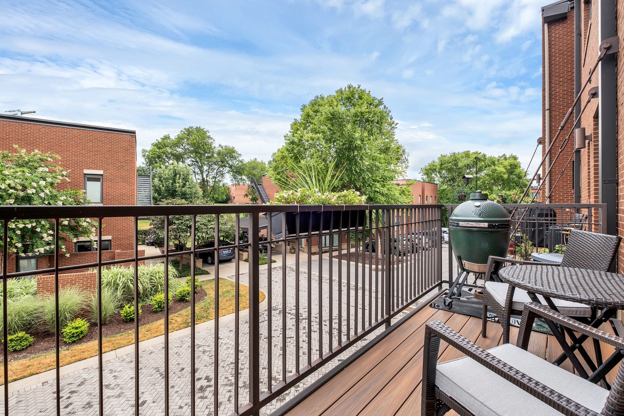 426 Van Buren St
