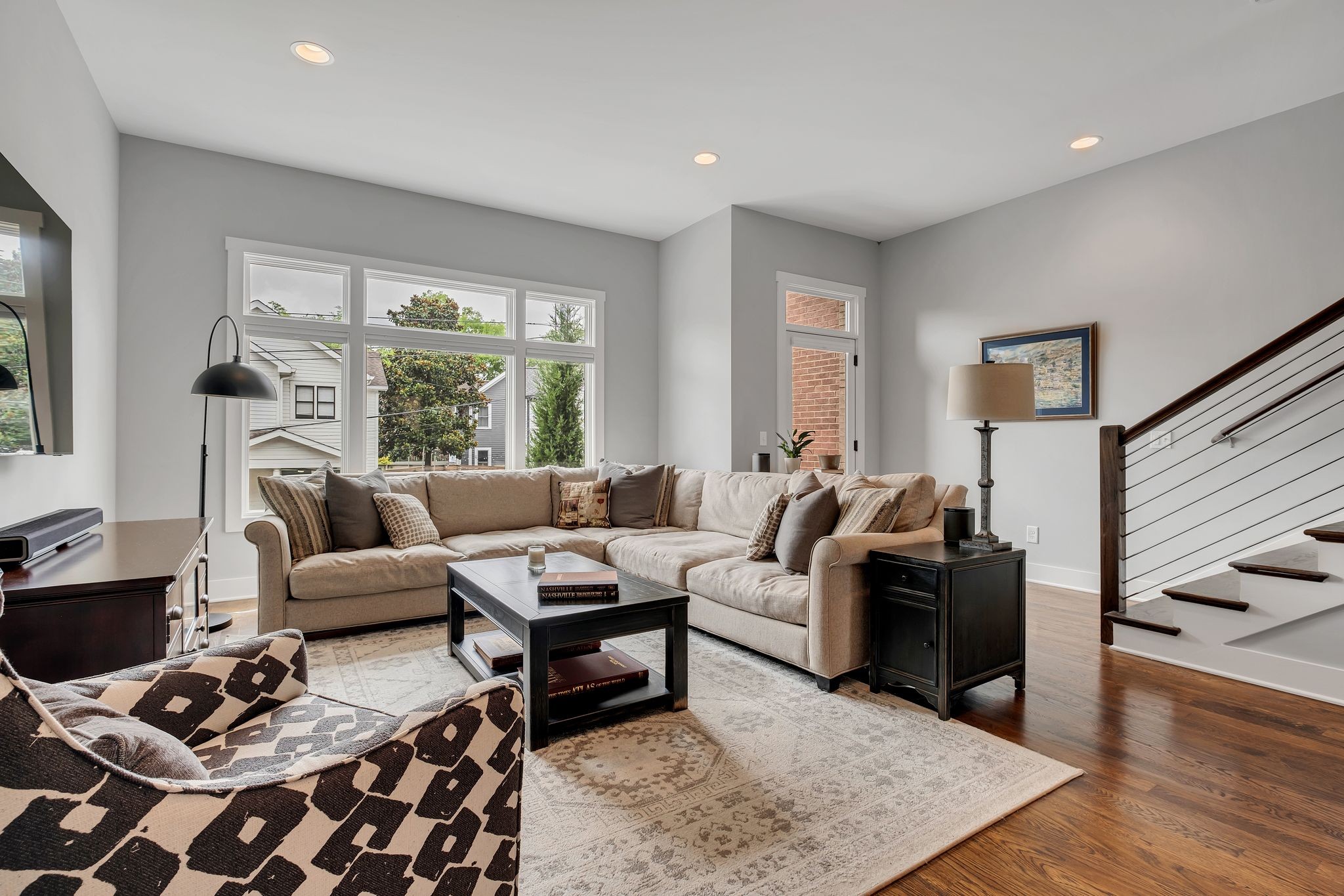 426 Van Buren St