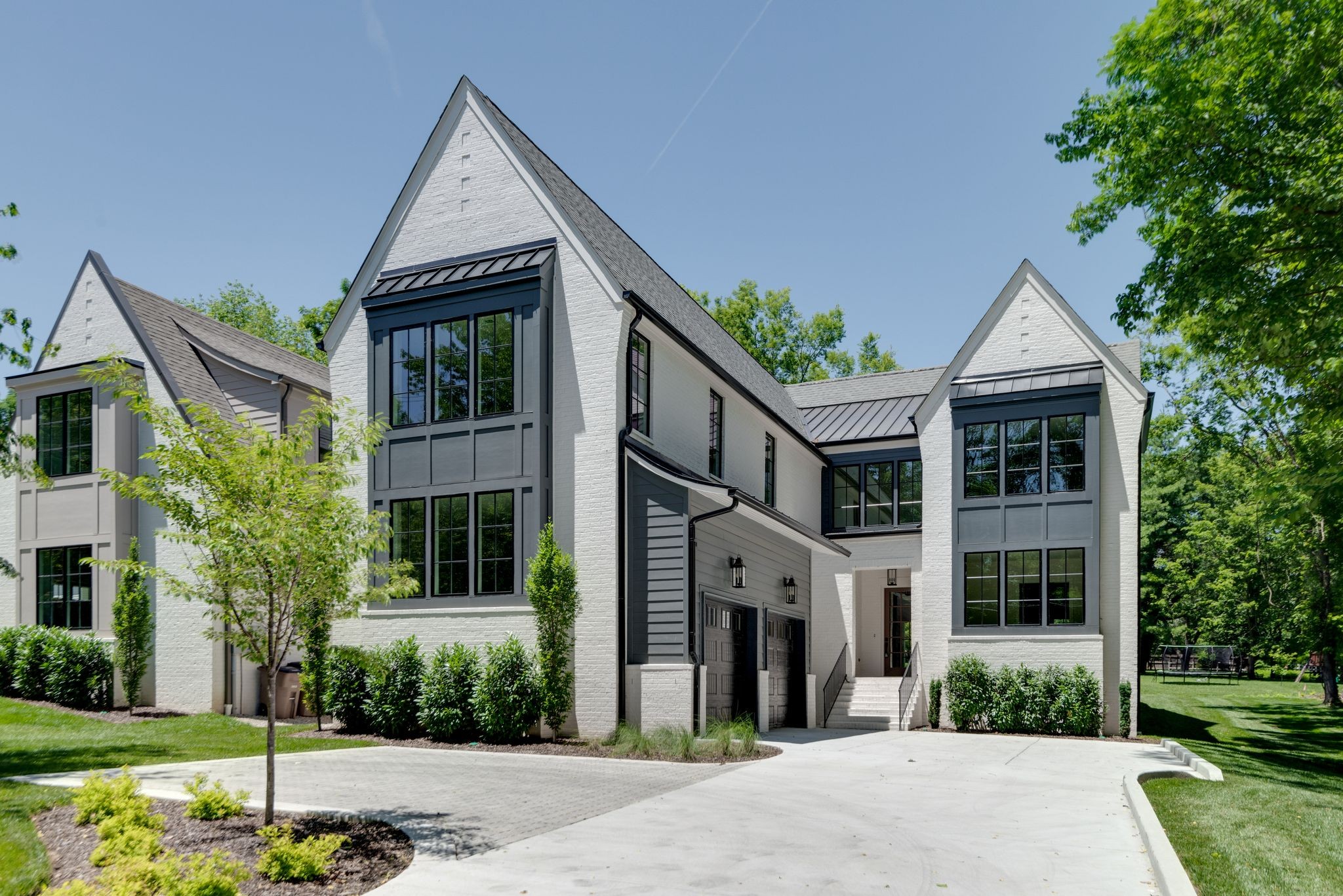 4429 Lealand Ln
