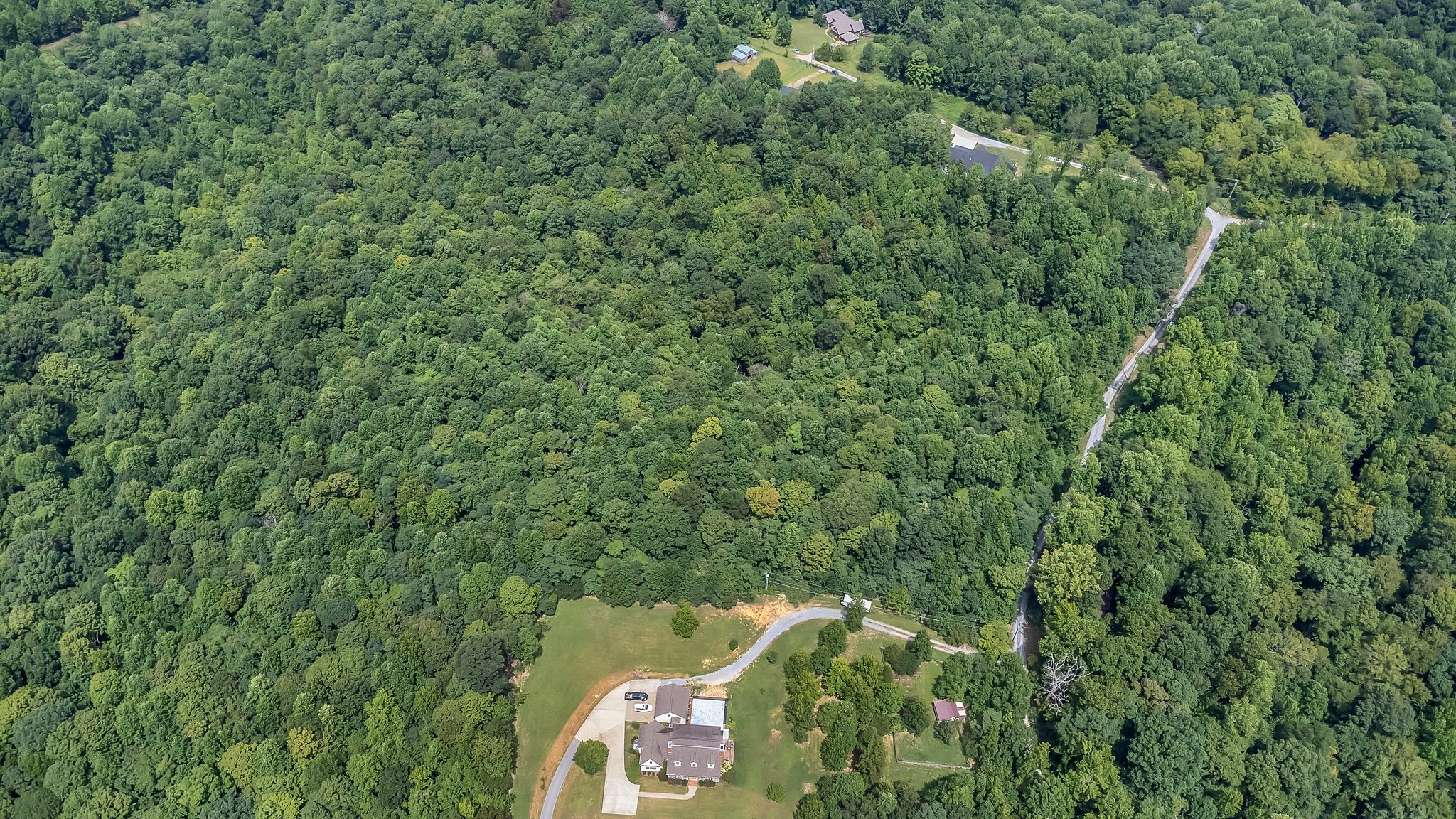 8696 Poplar Creek Rd
