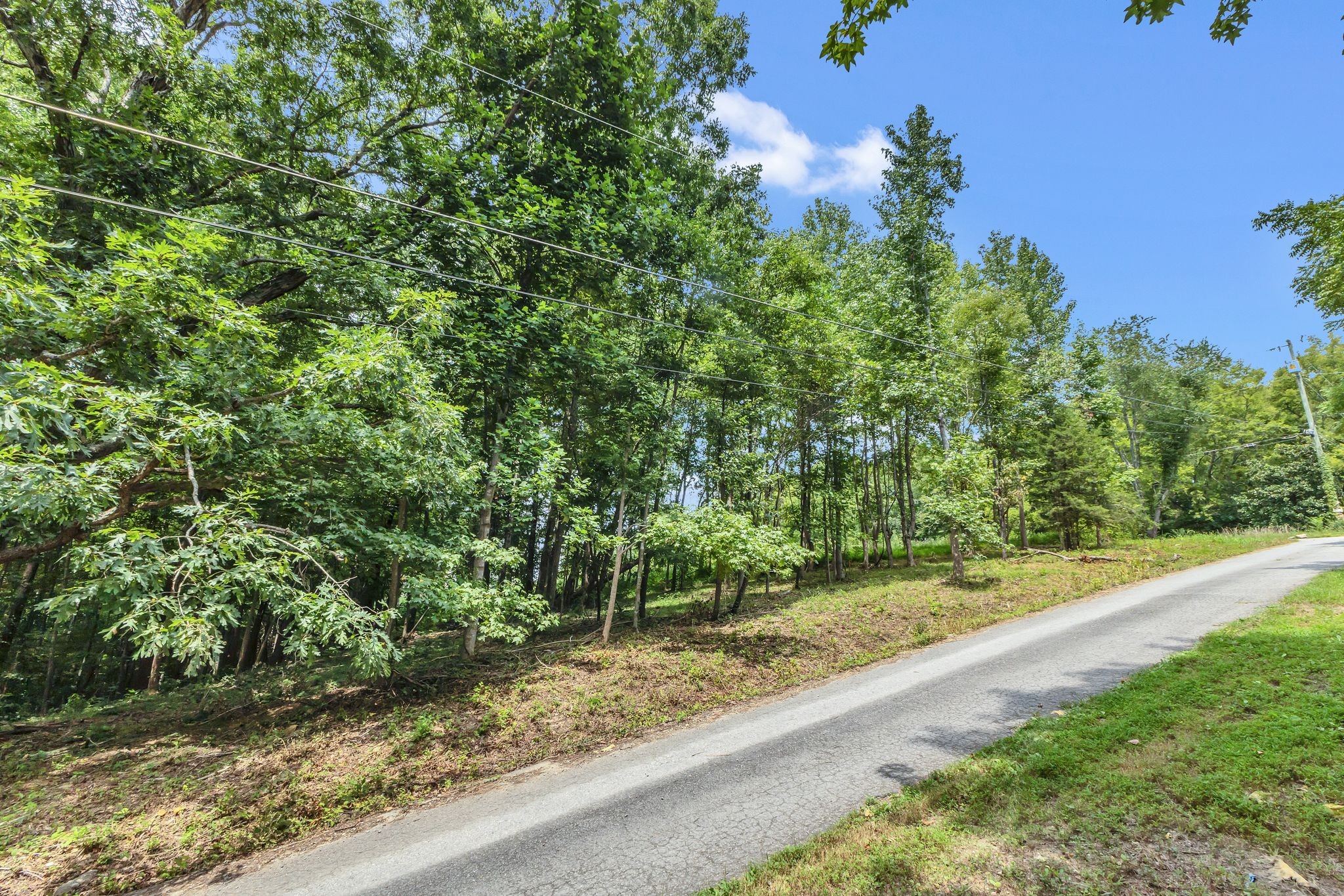 8696 Poplar Creek Rd