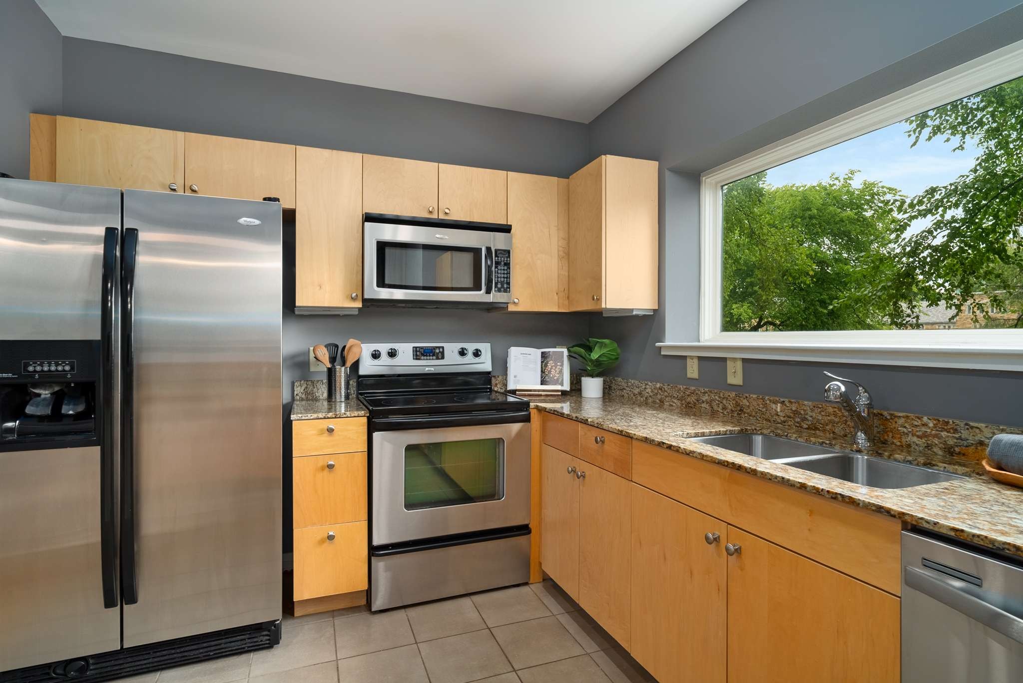1101 18th Ave, S Unit: 205