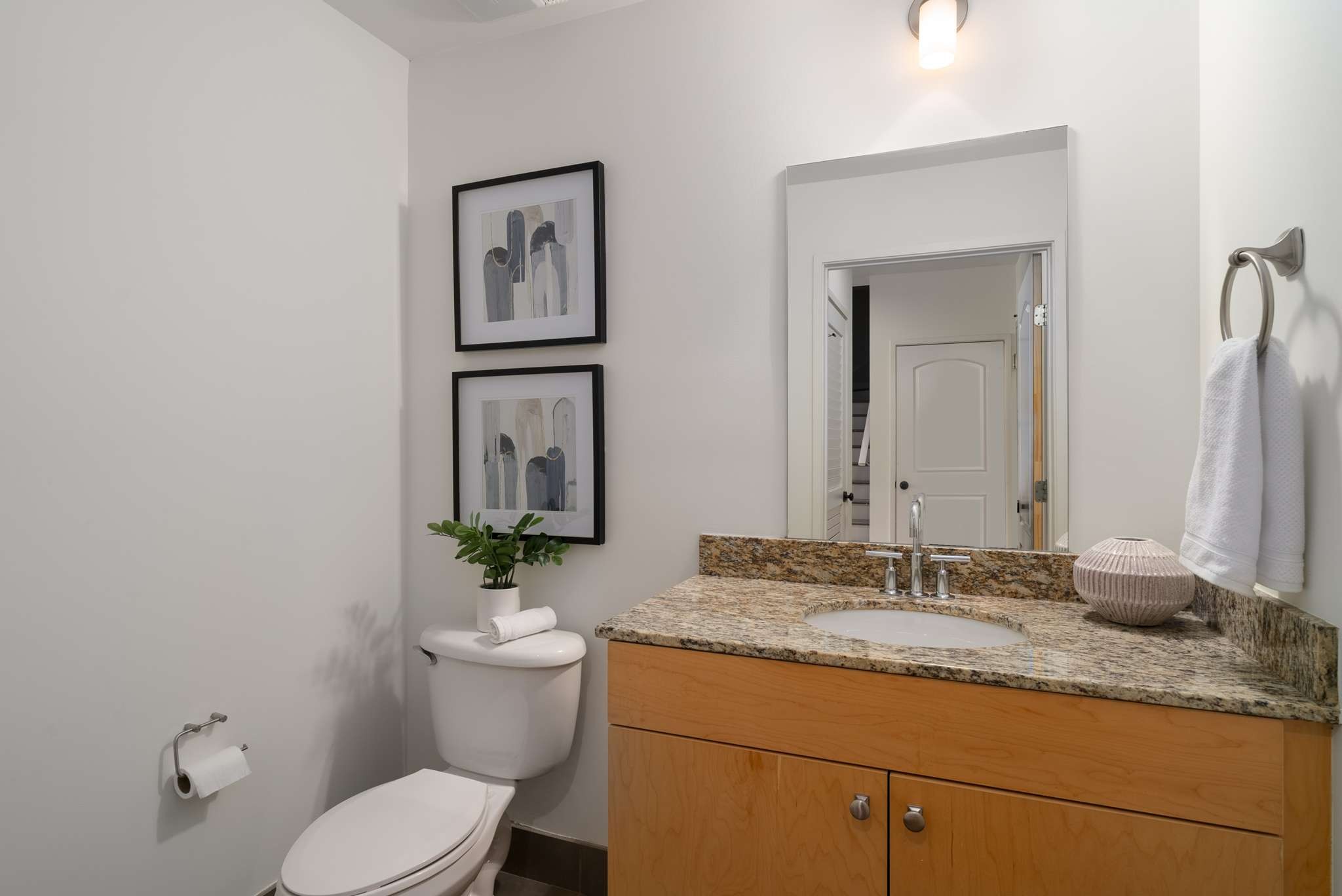 1101 18th Ave, S Unit: 205