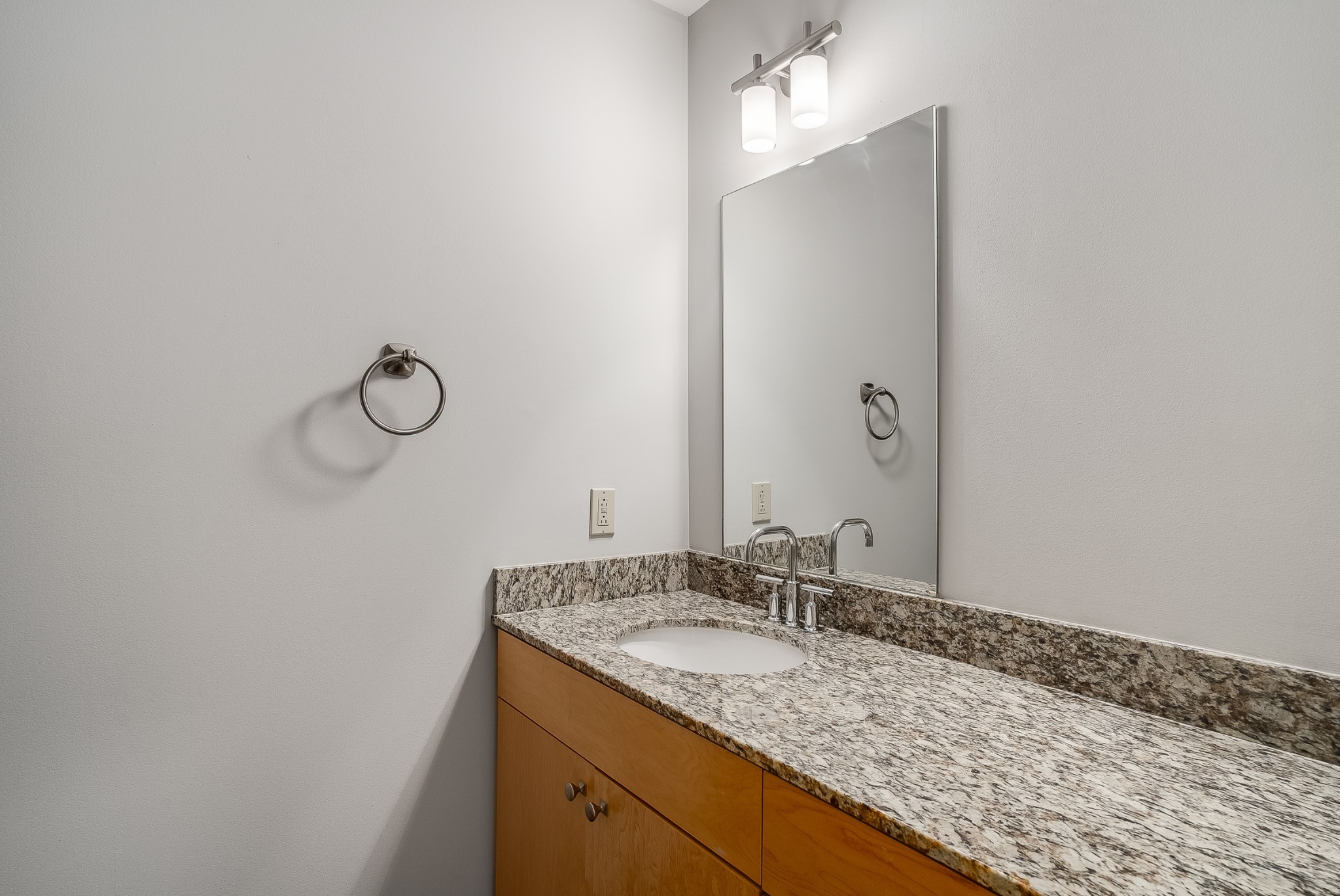 1101 18th Ave, S Unit: 205