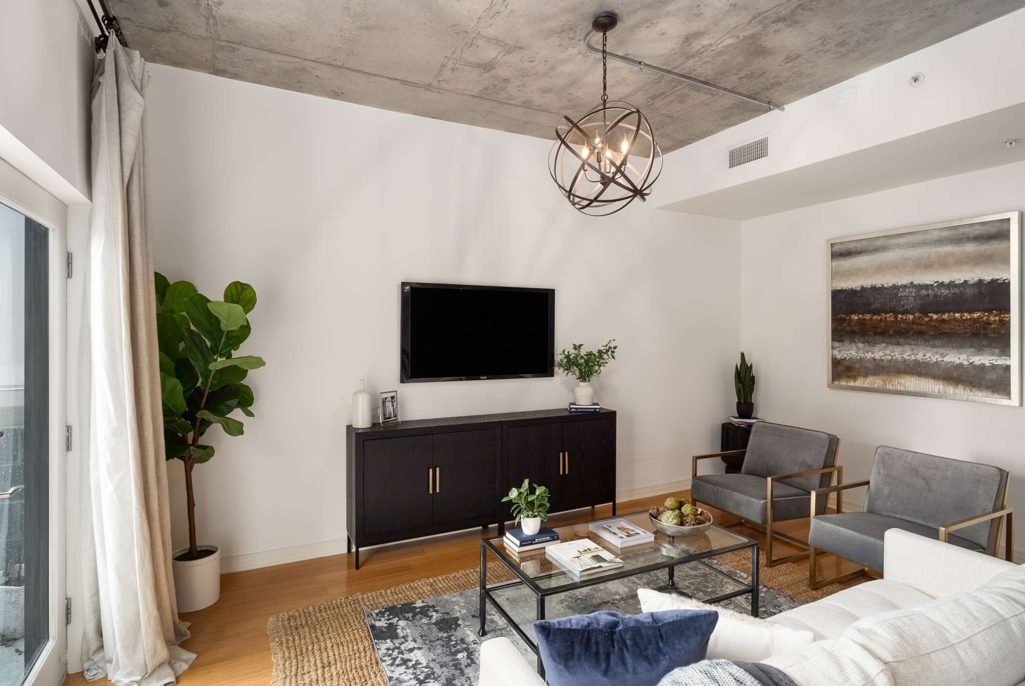 1101 18th Ave, S Unit: 205