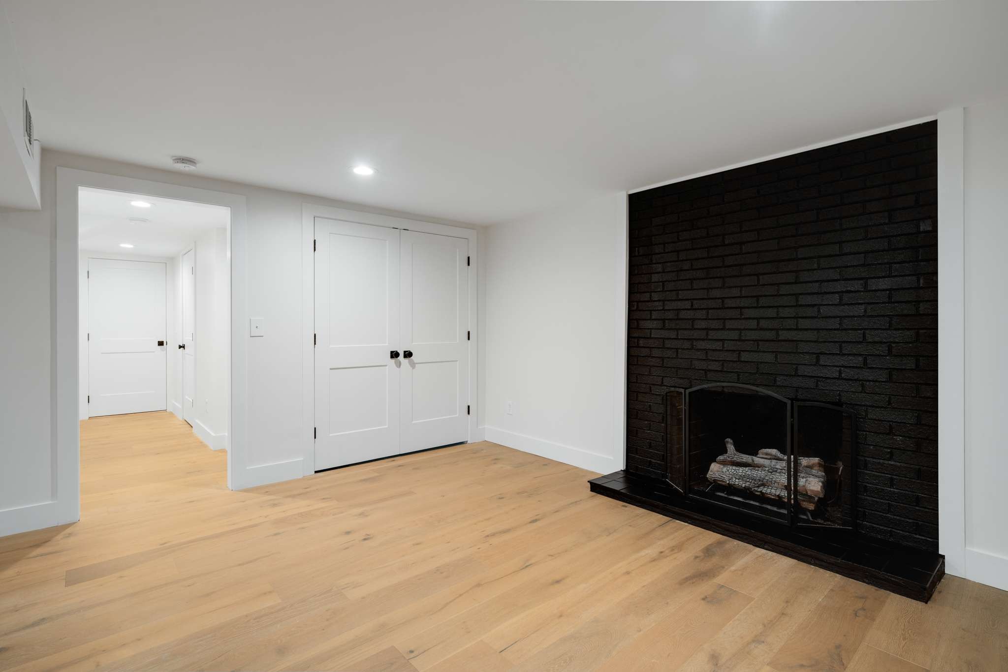 4017 Beverly Hills Dr