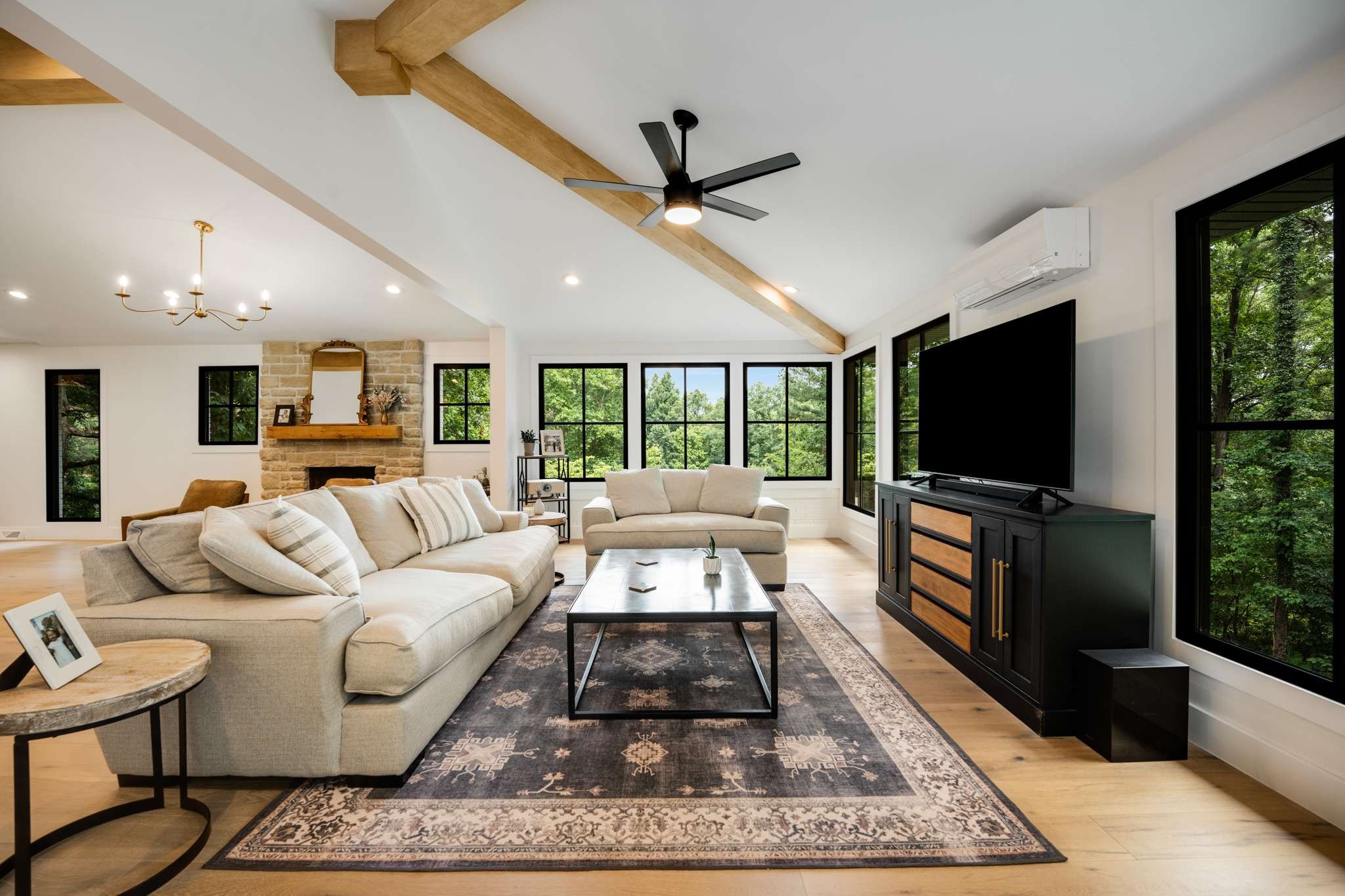 4017 Beverly Hills Dr