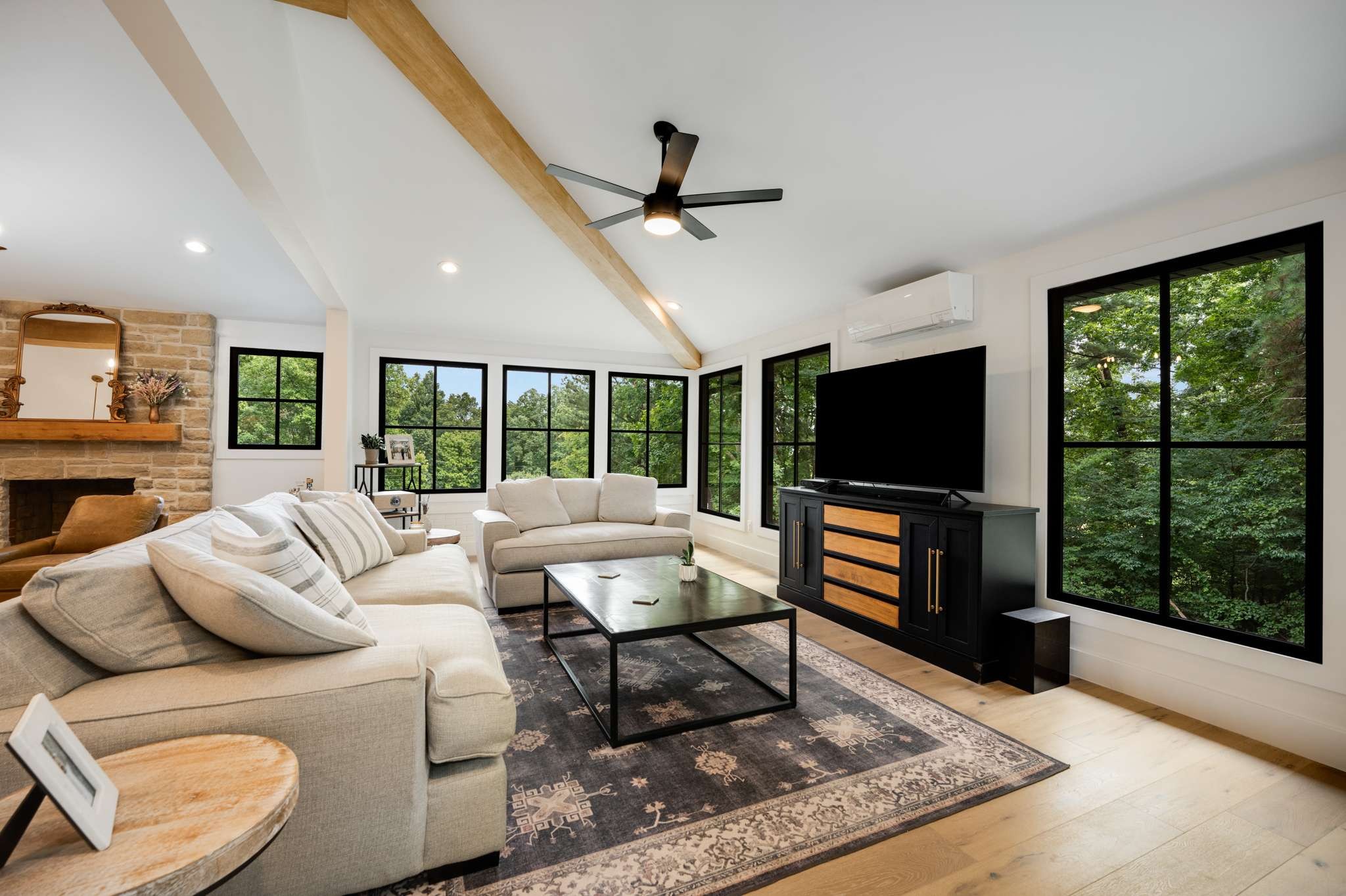 4017 Beverly Hills Dr