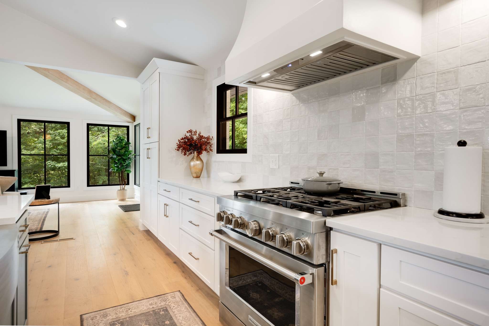 4017 Beverly Hills Dr
