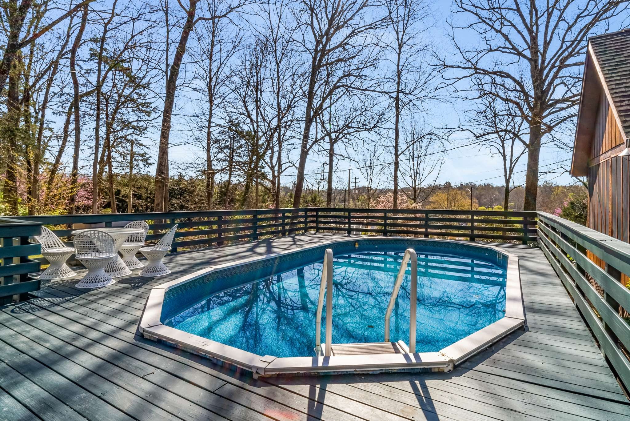191 Merrylog Ln