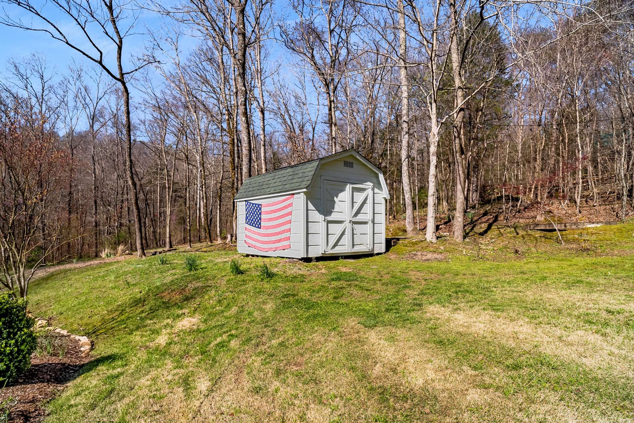 191 Merrylog Ln