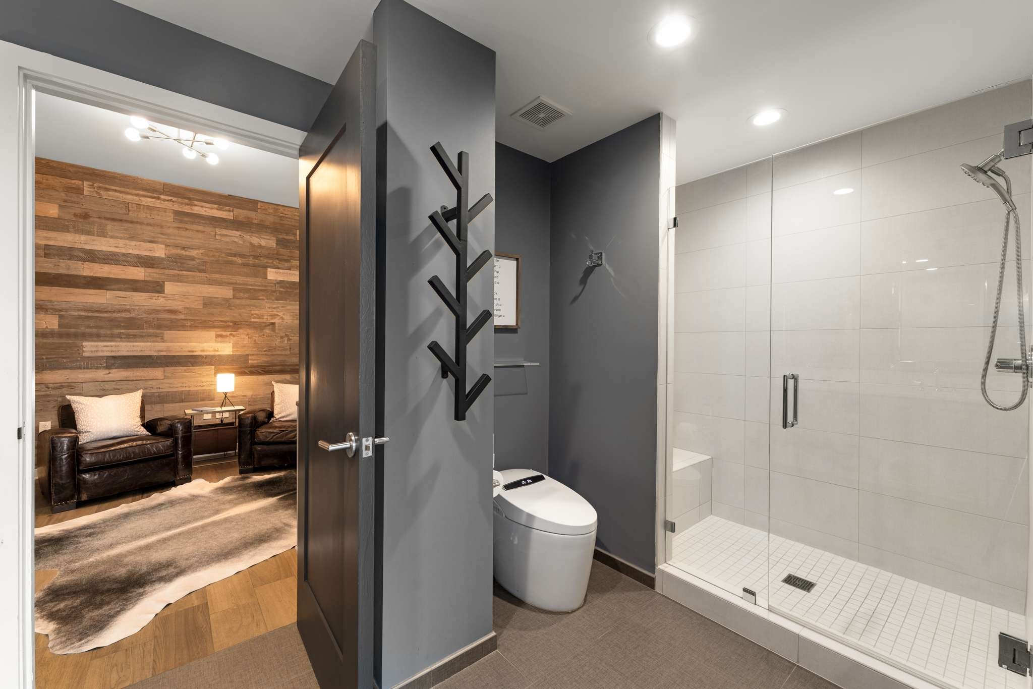 1212 Laurel St Unit: 1614