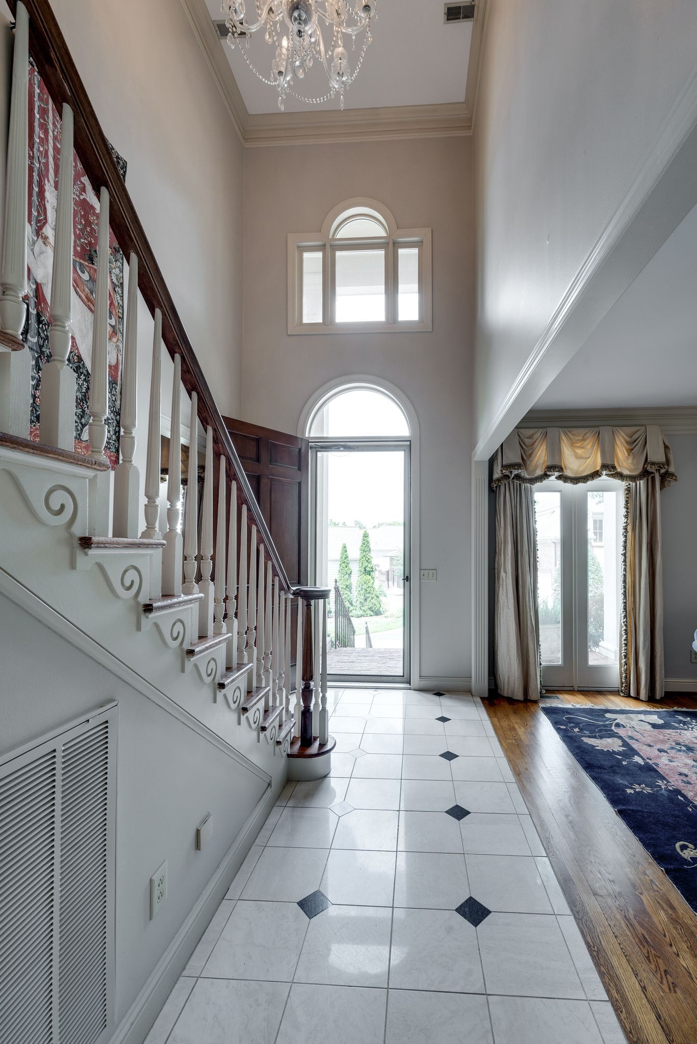 905 Bowring Park