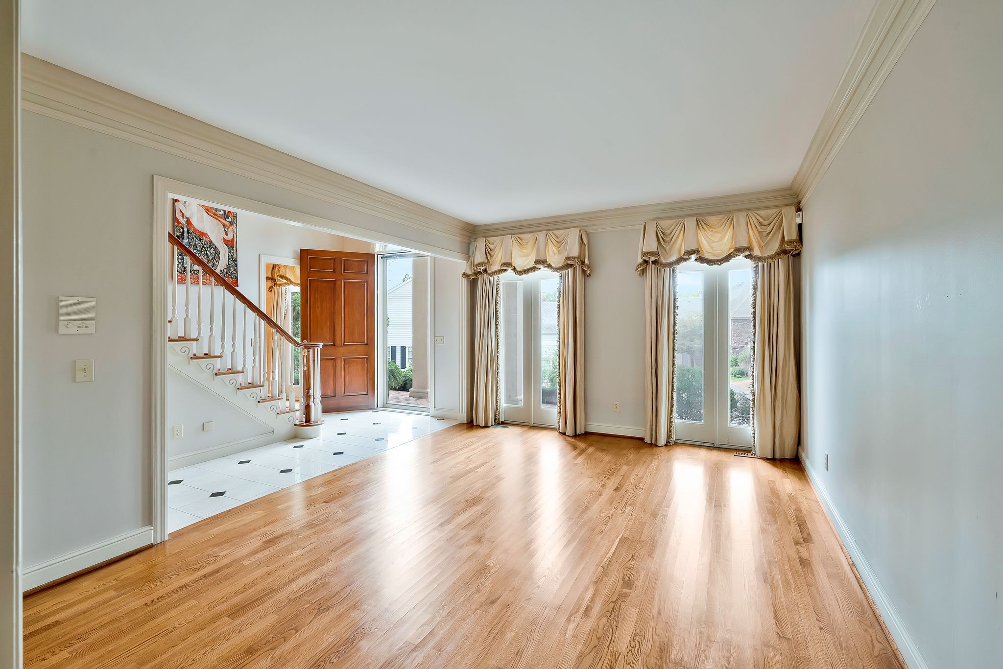 905 Bowring Park