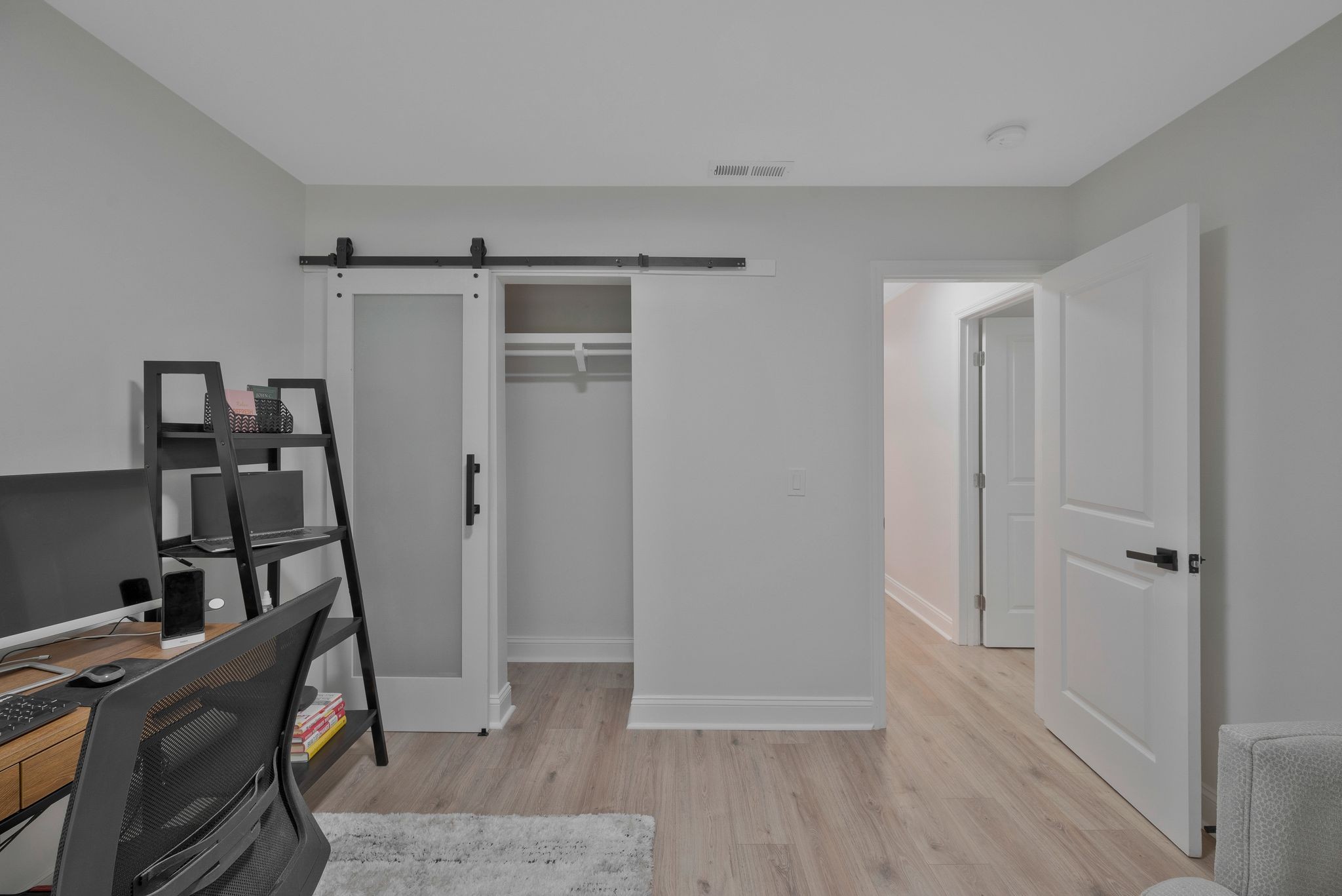 6955 Highland Park Dr