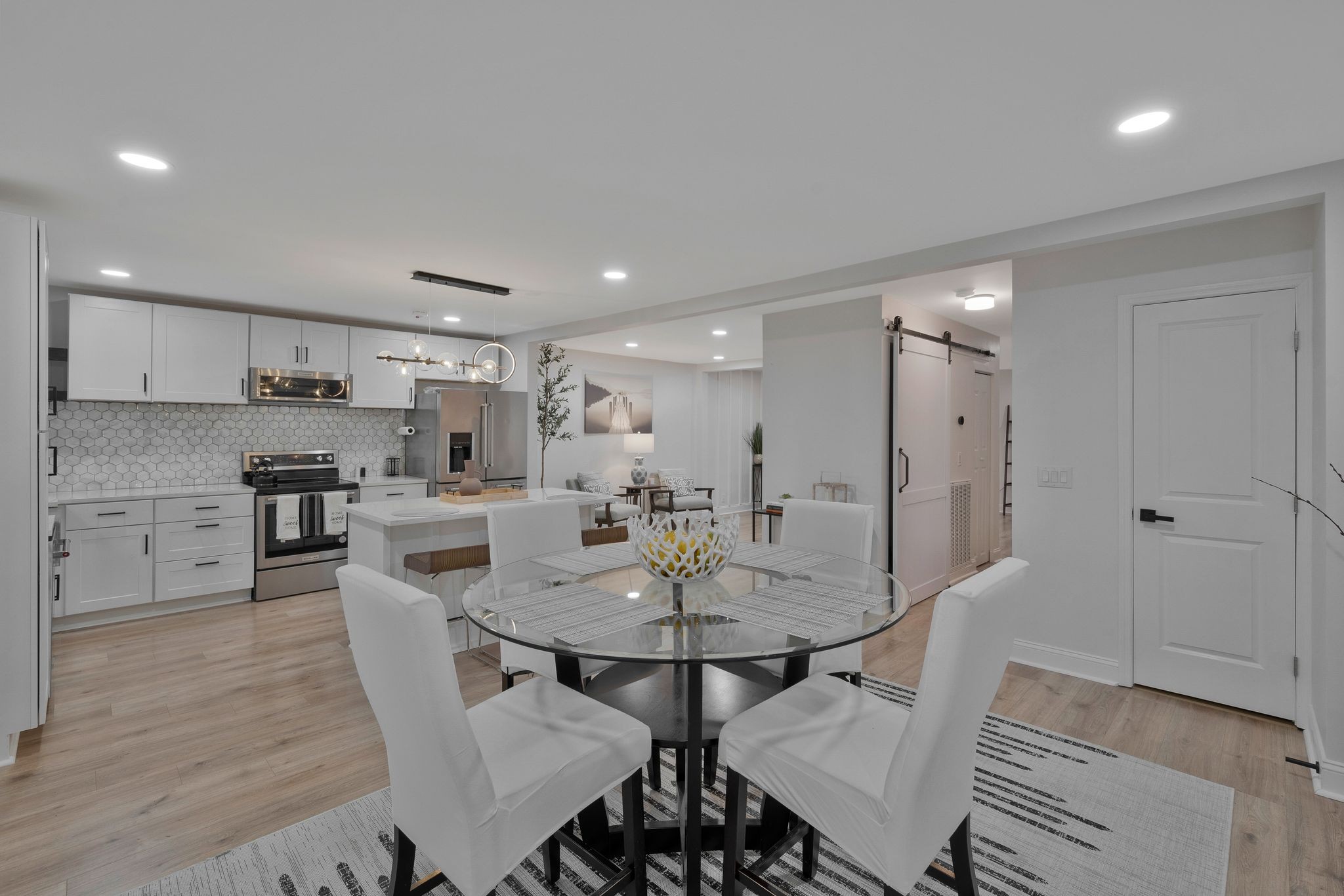 6955 Highland Park Dr