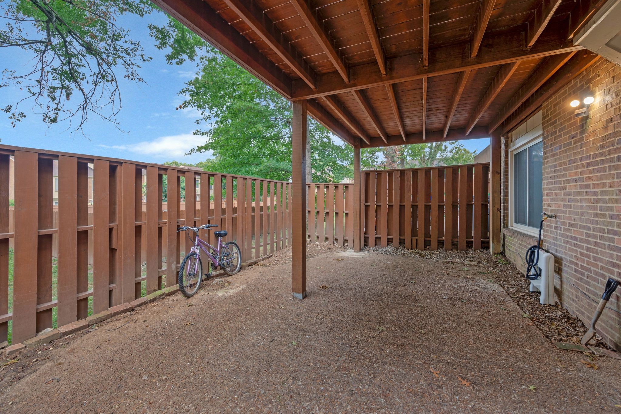 6955 Highland Park Dr