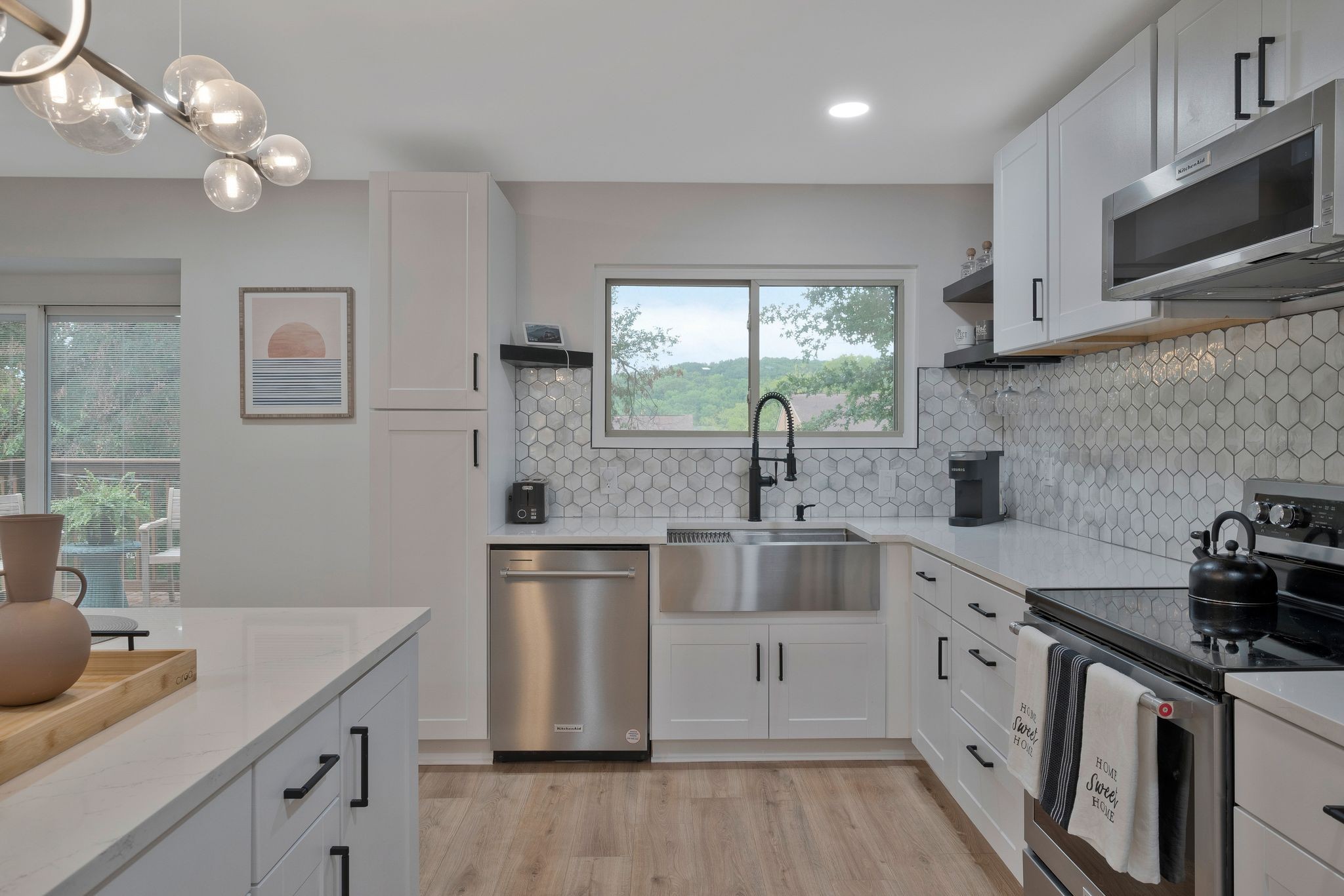 6955 Highland Park Dr