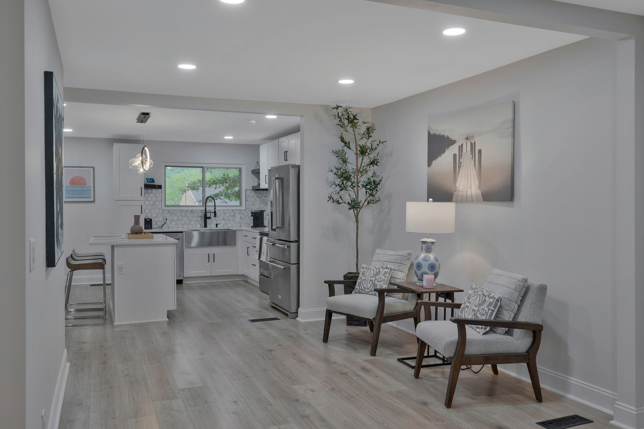 6955 Highland Park Dr