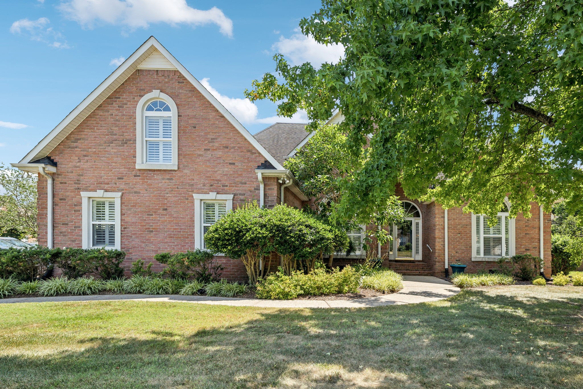 215 Innsbrooke Blvd