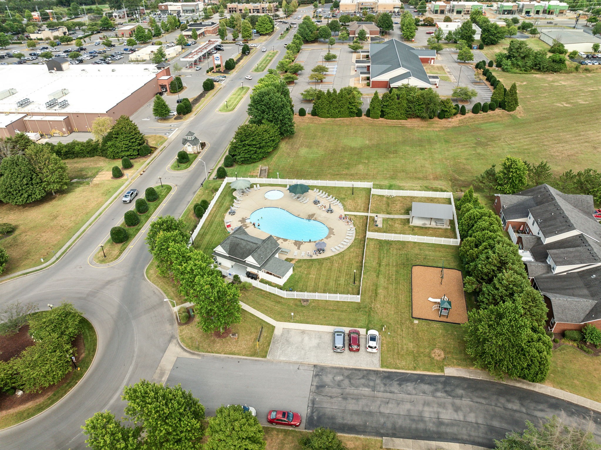 215 Innsbrooke Blvd
