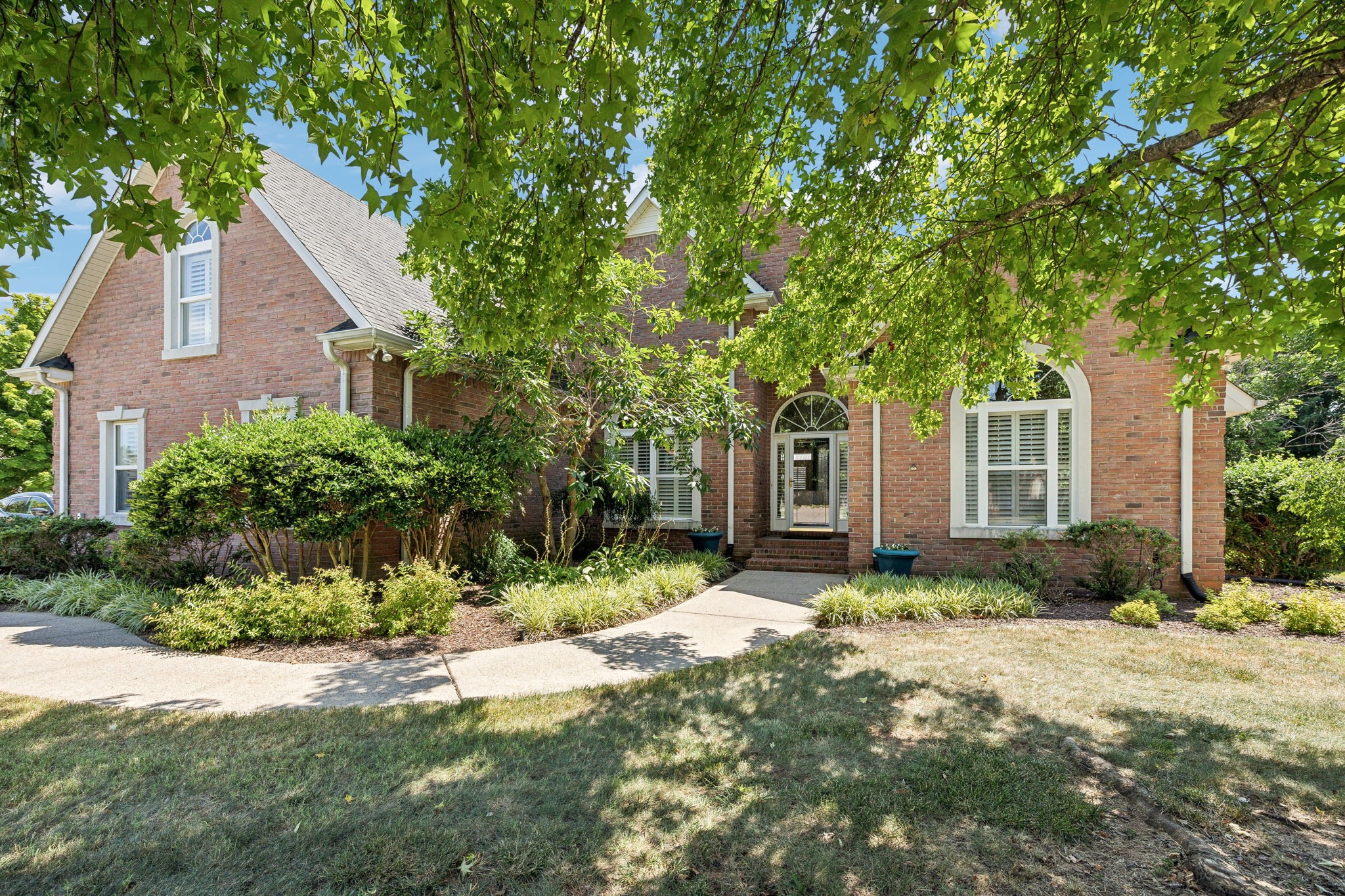 215 Innsbrooke Blvd